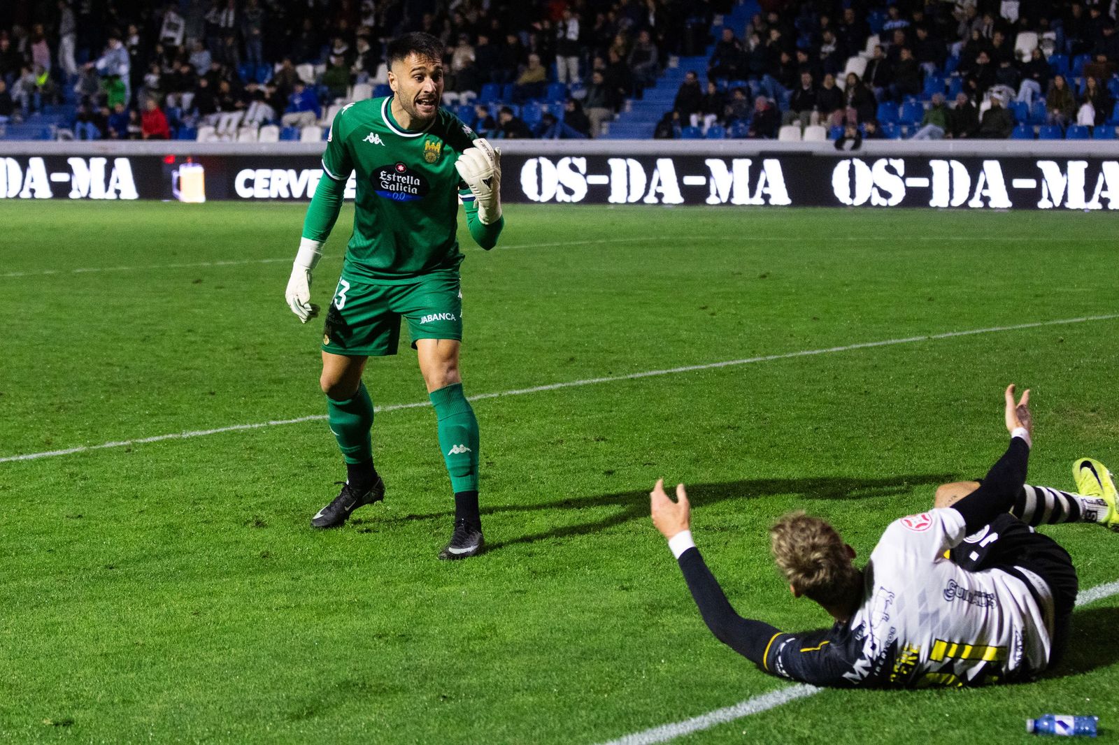 Partido entre Unionistas y Pontevedra en el Reina Sofía
