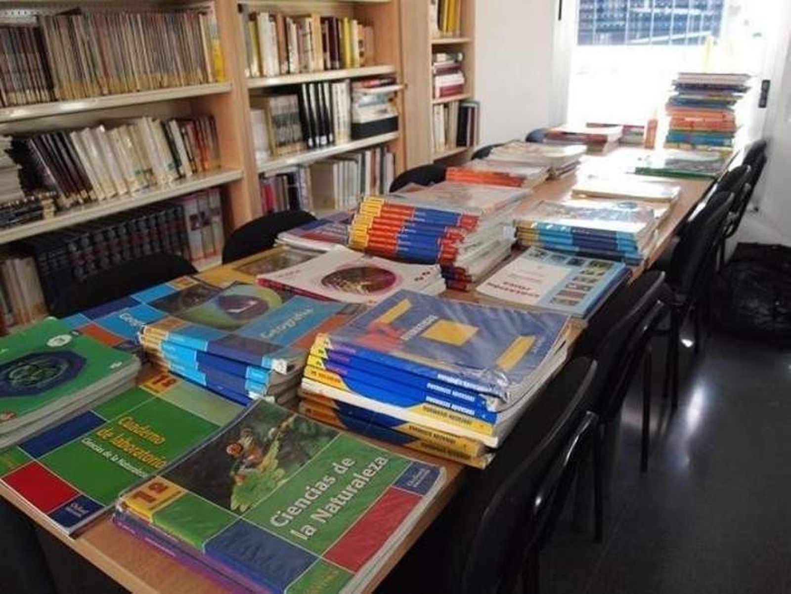 Convocadas las becas para la compra de material escolar