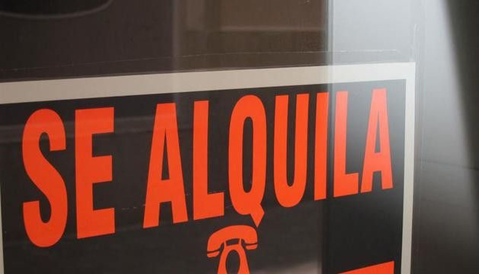 Cartel de "Se Alquila".