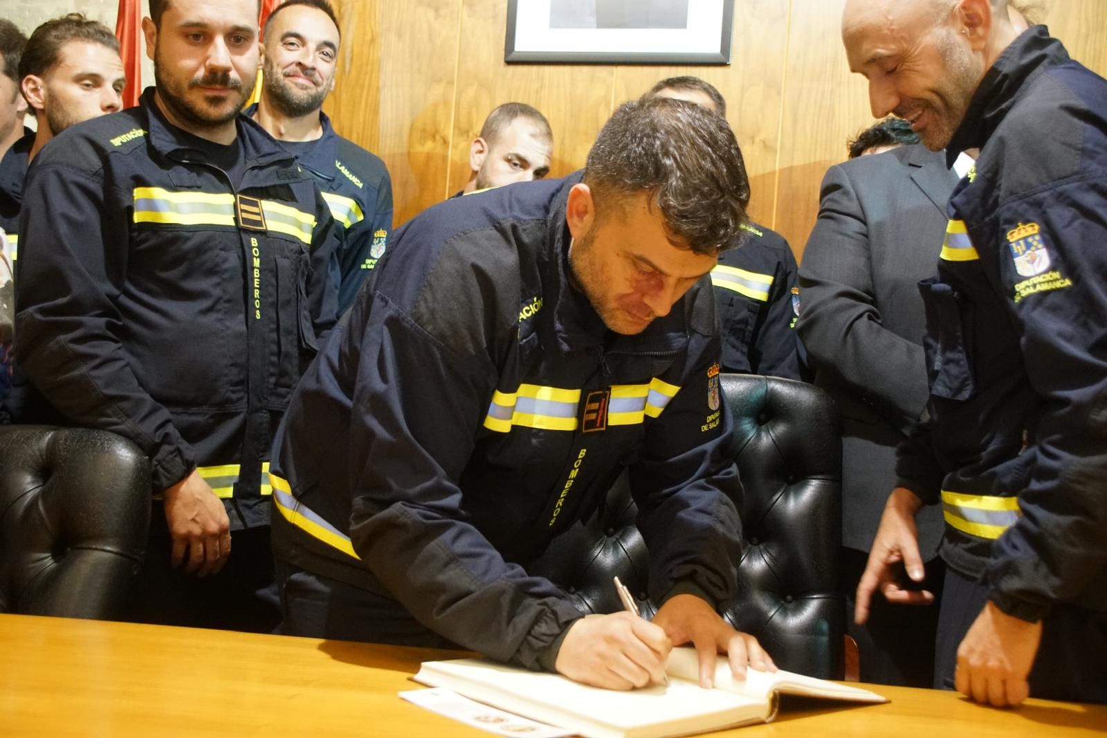 Los Bomberos de la Diputación dan voz al pregón de las fiestas de Alba de Tormes