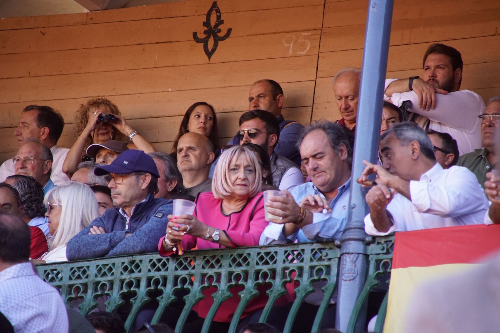 Así ha vivido la afición salmantina el adiós a la feria desde los tendidos: imágenes del ambiente en la corrida concurso