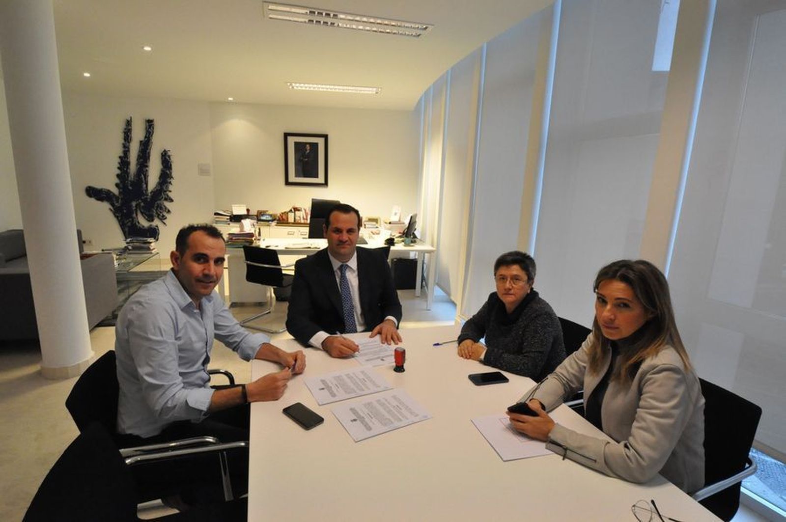 Convenio Porsiete y FCC con Ayto