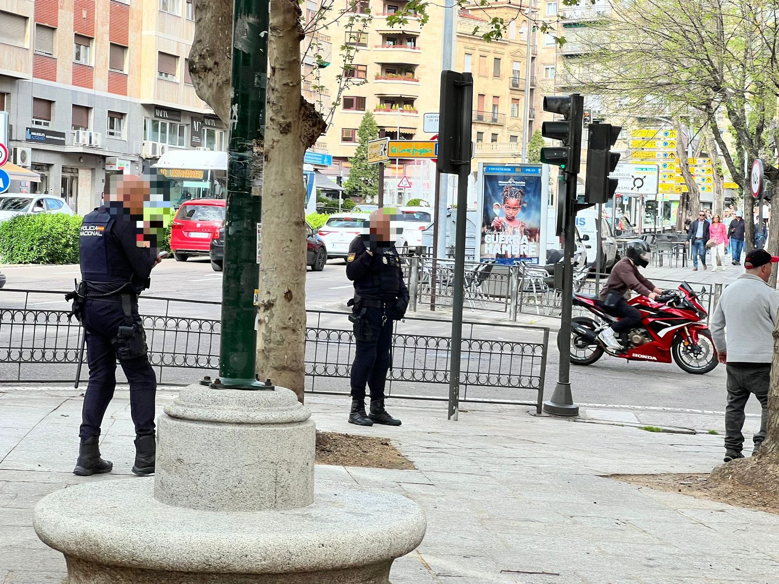 Pelea multitudinaria en el paseo Carmelitas
