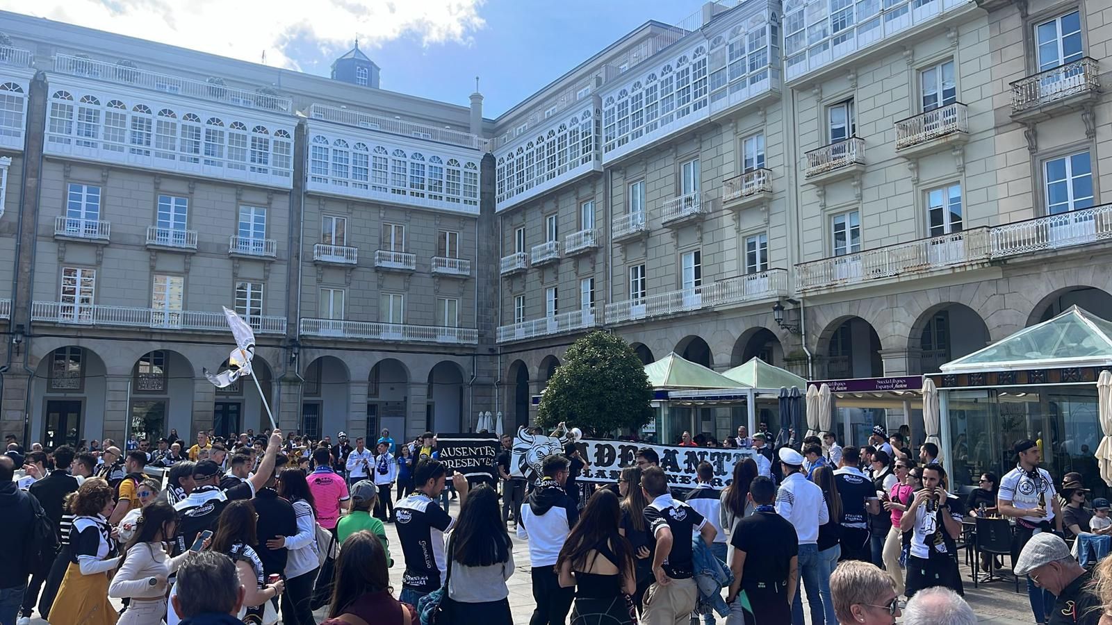 Aficionados de Unionistas en A Coruña | FOTO SALAMANCA24HORAS.COM