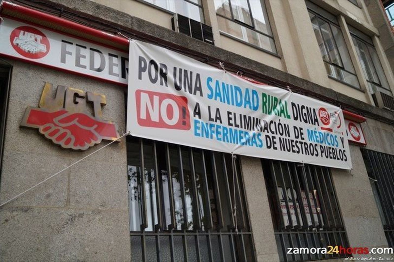 Presentan un movimiento en defensa de la Sanidad pública