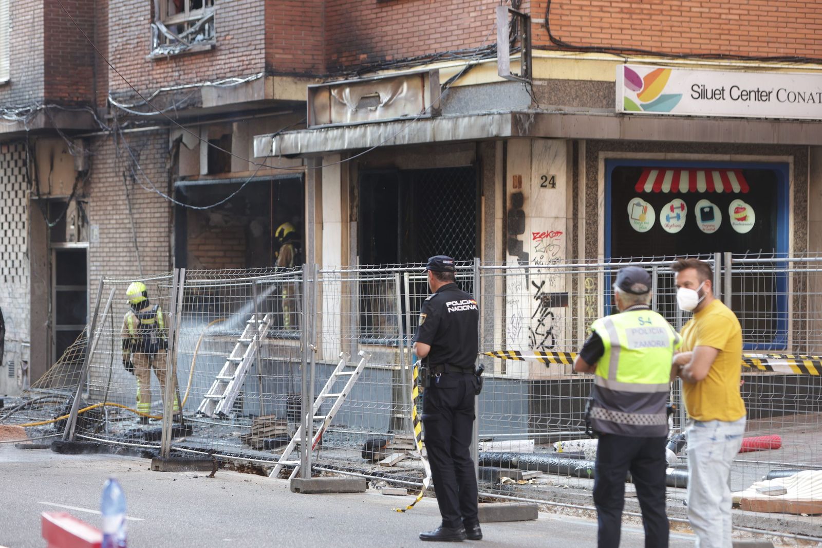 GALERÍA | Así ha sido y se ha vivido la explosión de gas en Zamora