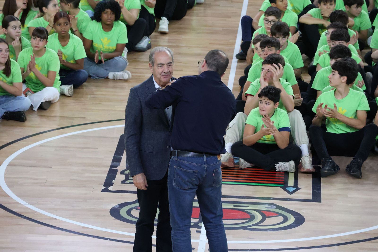 GALERÍA | El Club Balonmano Zamora celebra su 25º aniversario con una imagen muy especial