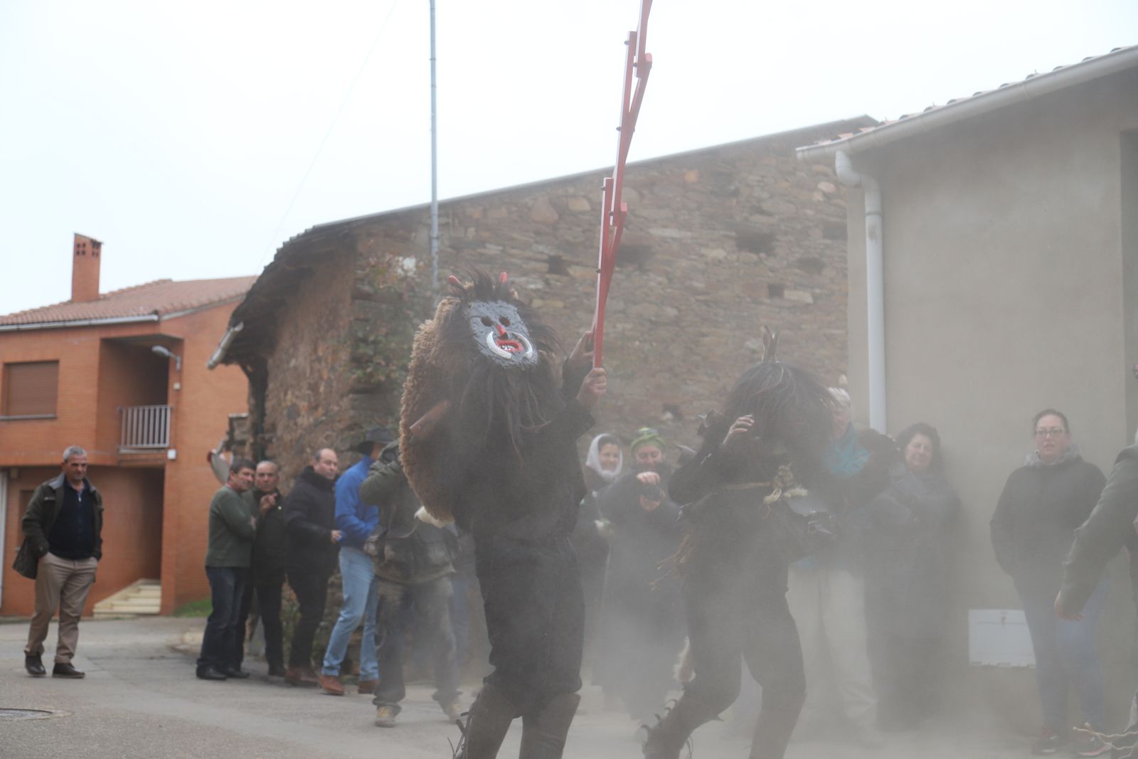 GALERÍA | Los Carochos de Riofrío de Aliste, la tradición que vuelve a cobrar vida en imágenes