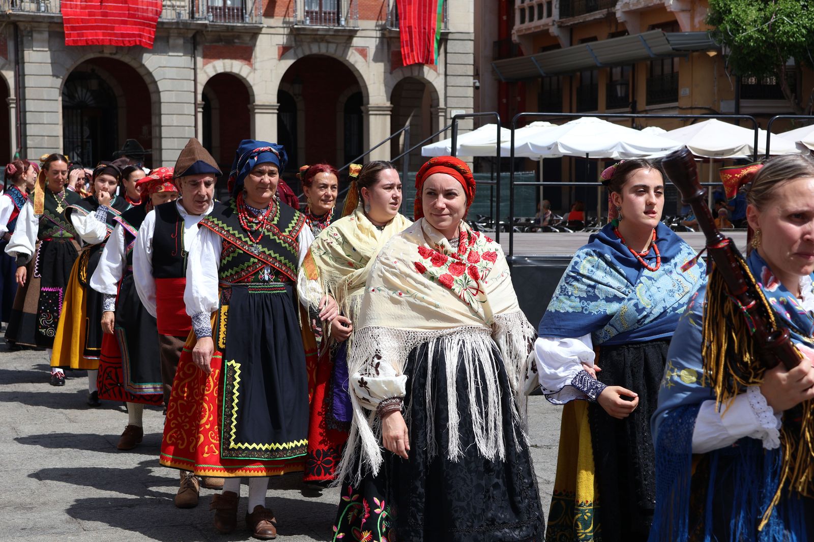 grupo-bajo-duero-en-la-xxxii-muestra-de-folklore-4