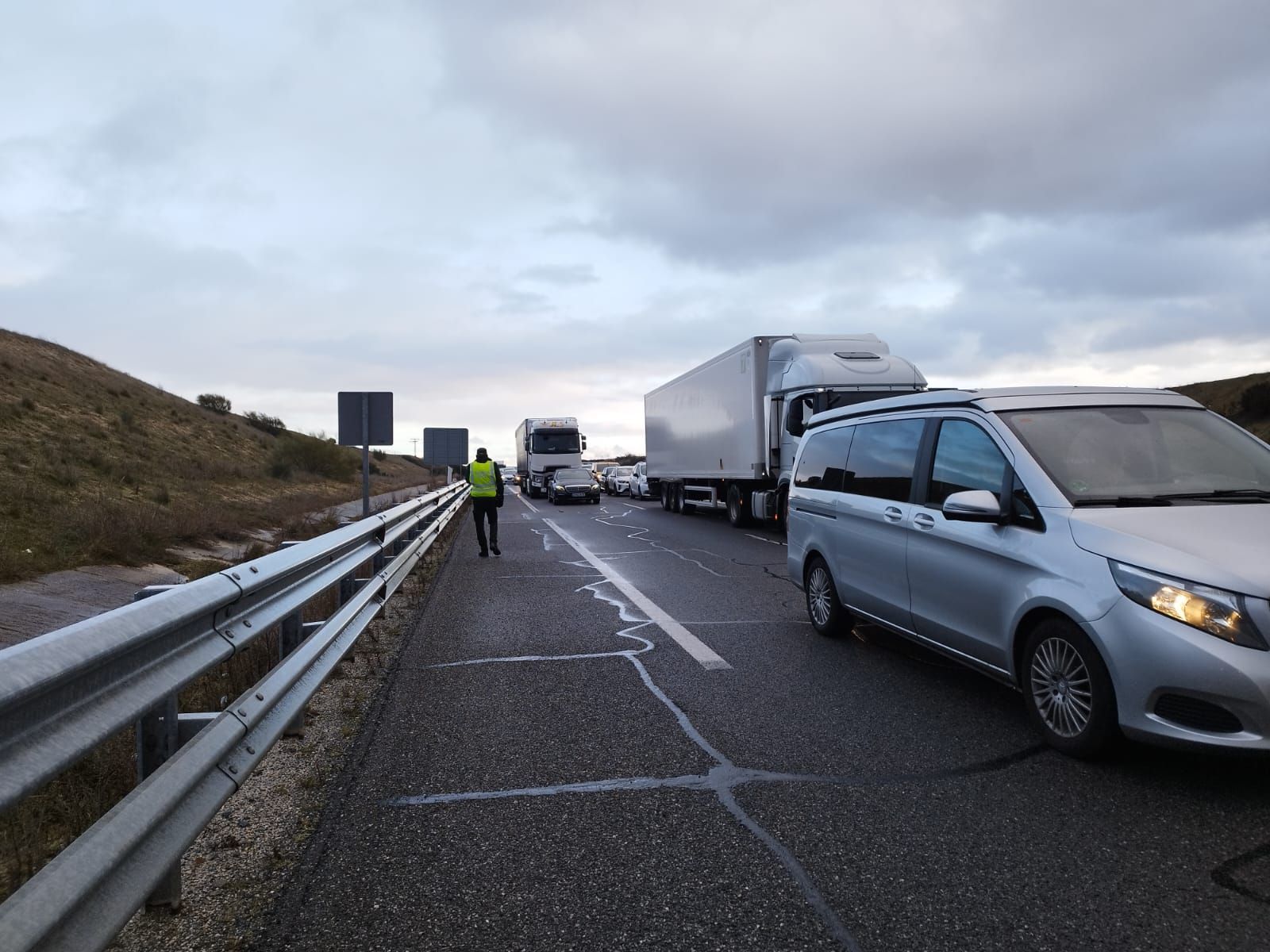 whatsapp-image-2024-02-09-at-18-07-36-1