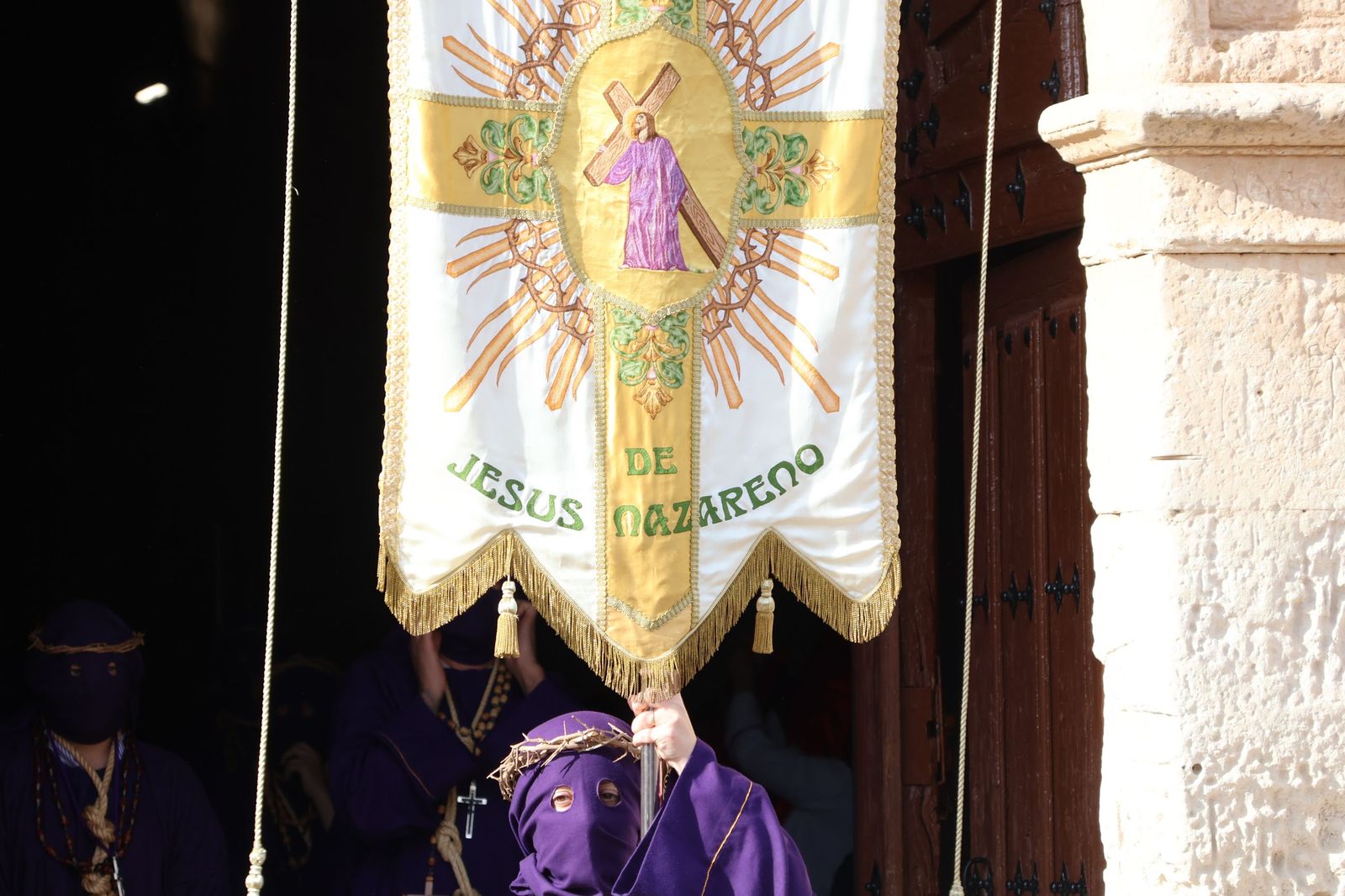 Revive las imágenes de la procesión del Santo Entierro en Fuentesaúco