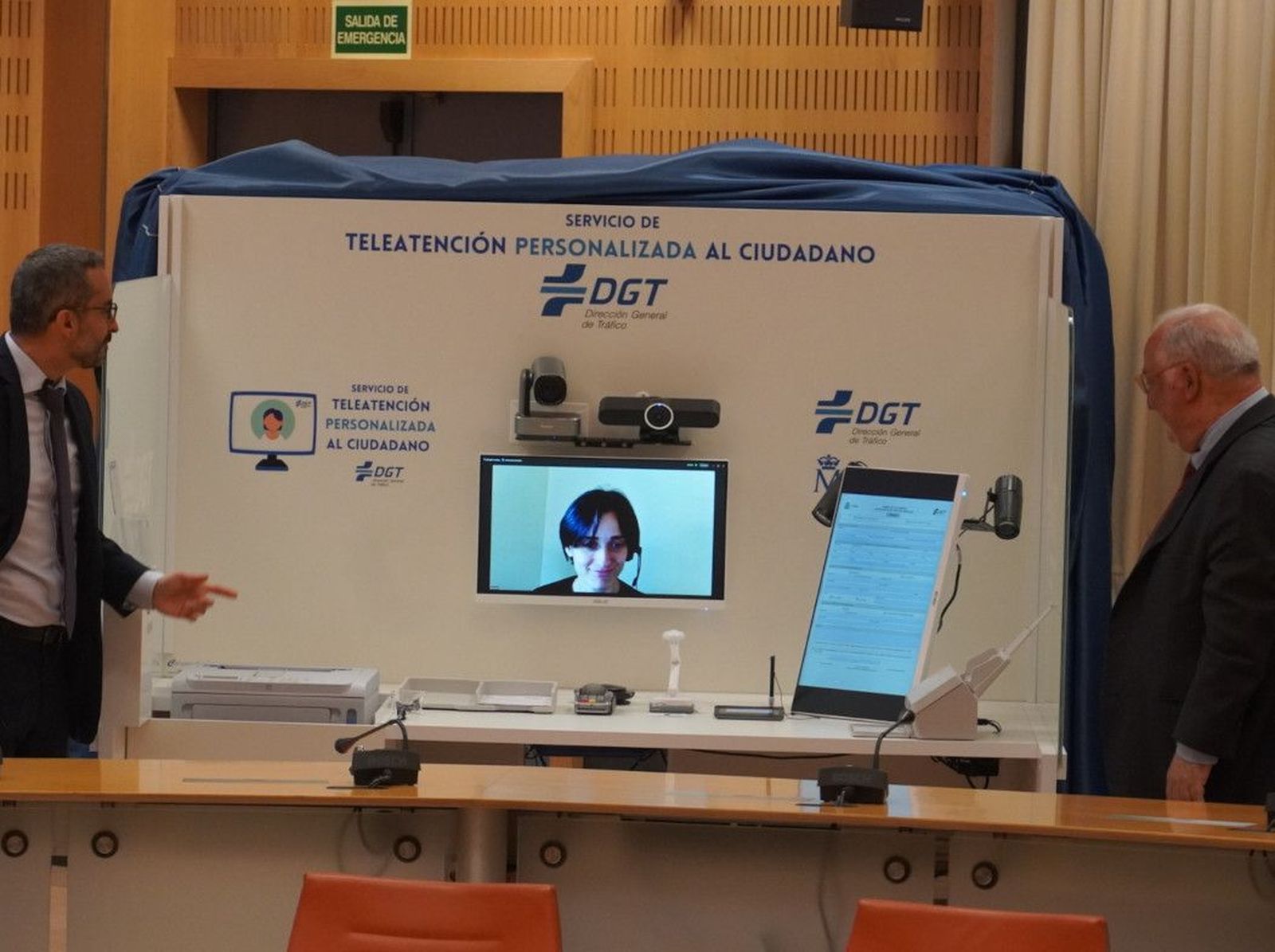 Servicio de Teleatención Personalizada. Imagen Dirección General de Tráfico Servicio de Teleatención Personalizada. Imagen Dirección General de Tráfico