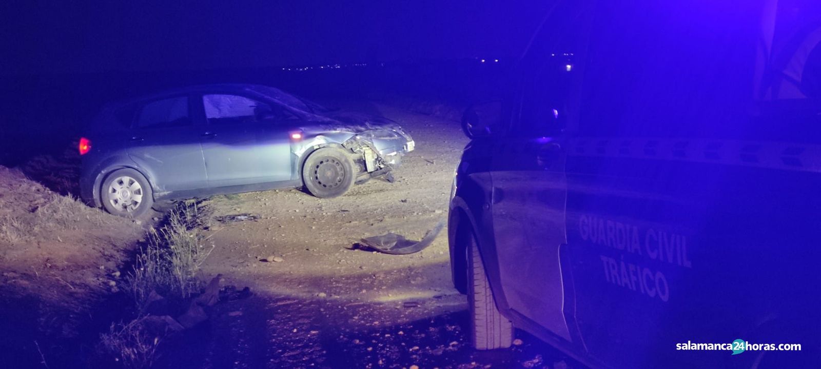 Un menor de edad le quita el coche a su madre y sufre un grave accidente en un camino de Gomecello