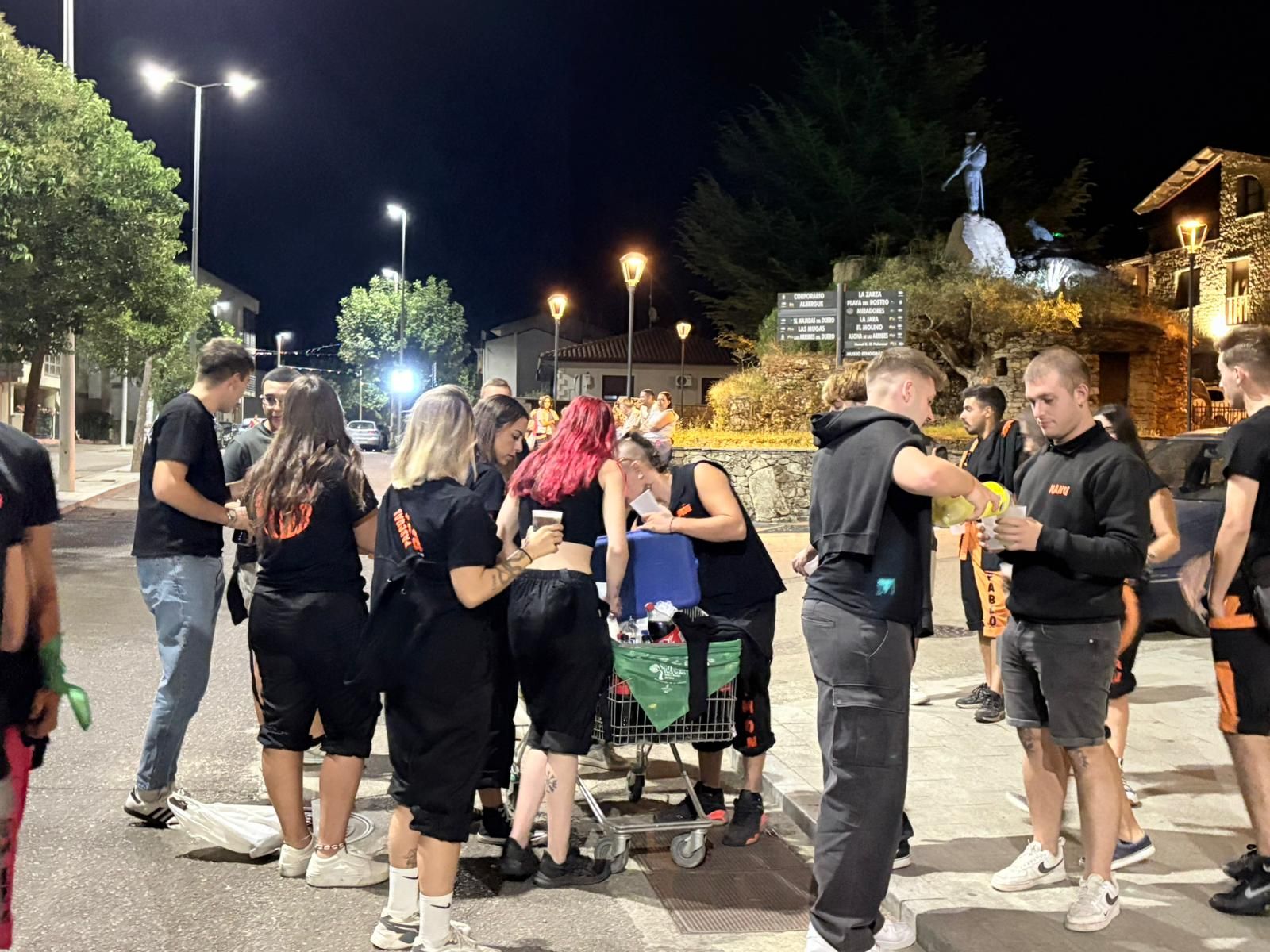 Desfile de peñas de Aldeadávila