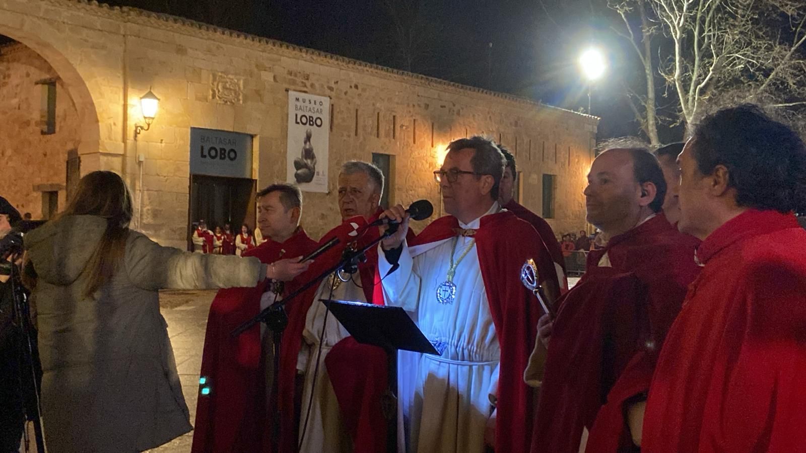 Así se ha vivido la suspensión de la procesión del Silencio Fotos: Víctor Garrido