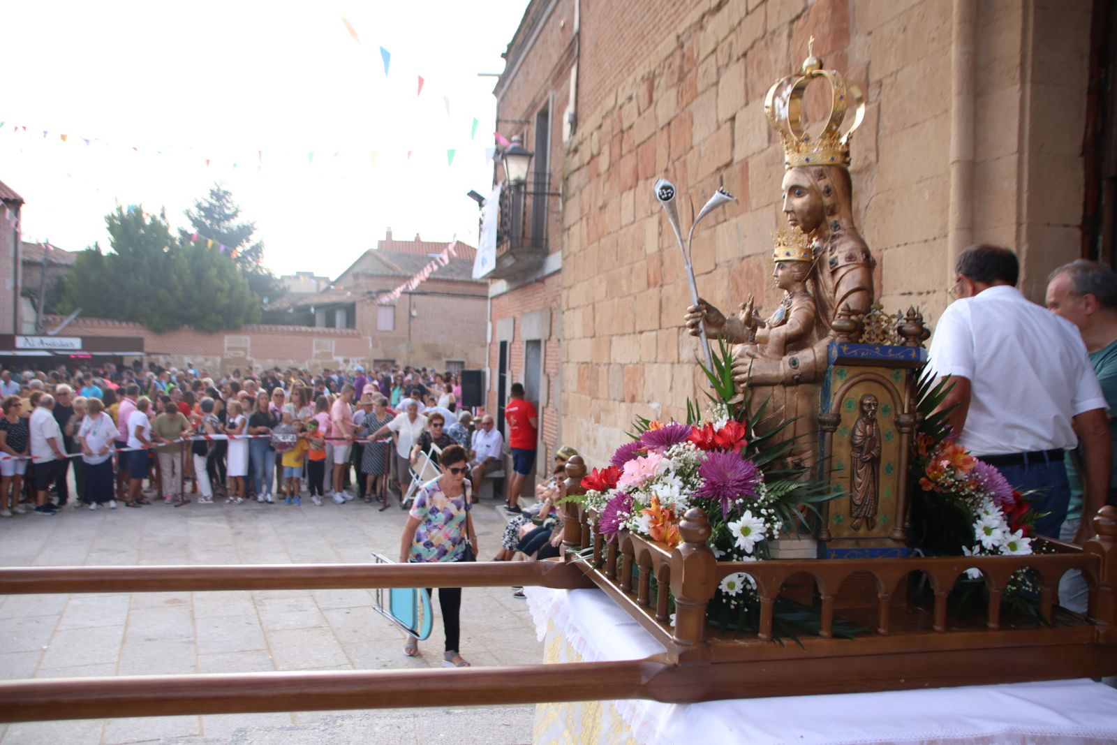 Villoria, pregón y ofrenda floral