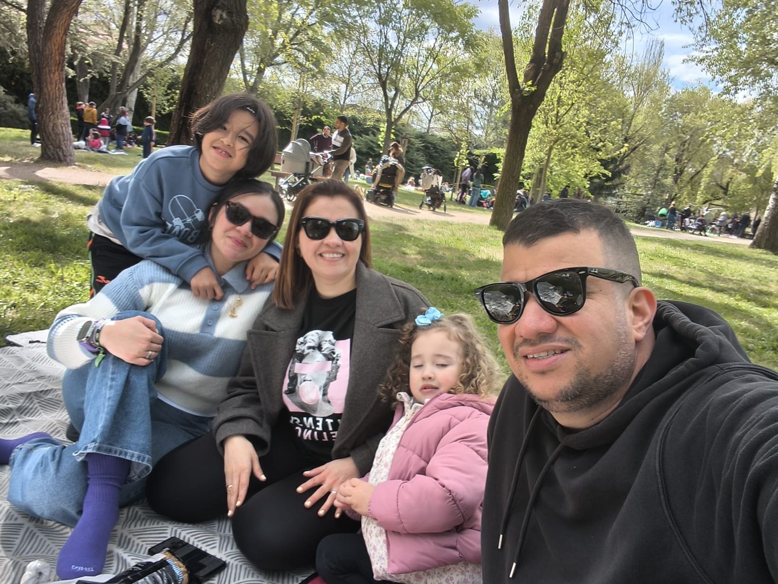 Un multitudinario Lunes de Aguas llena Salamanca