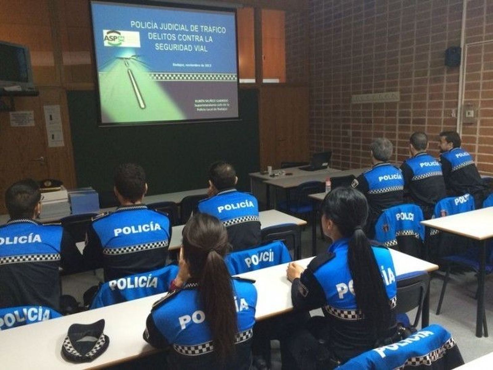 La Policía Local mejora su formación