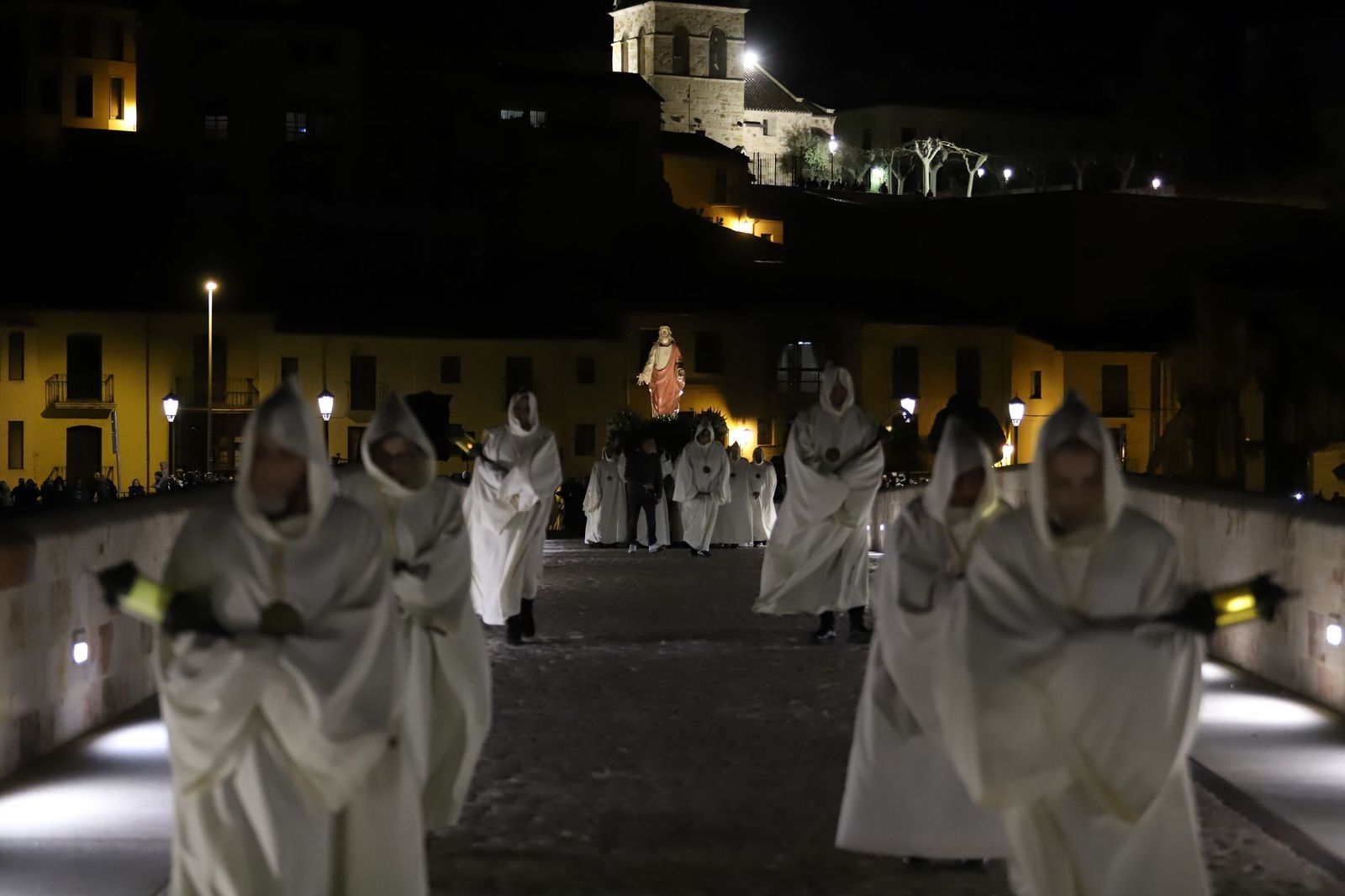GALERÍA | Revive en imágenes la Procesión de Luz y Vida