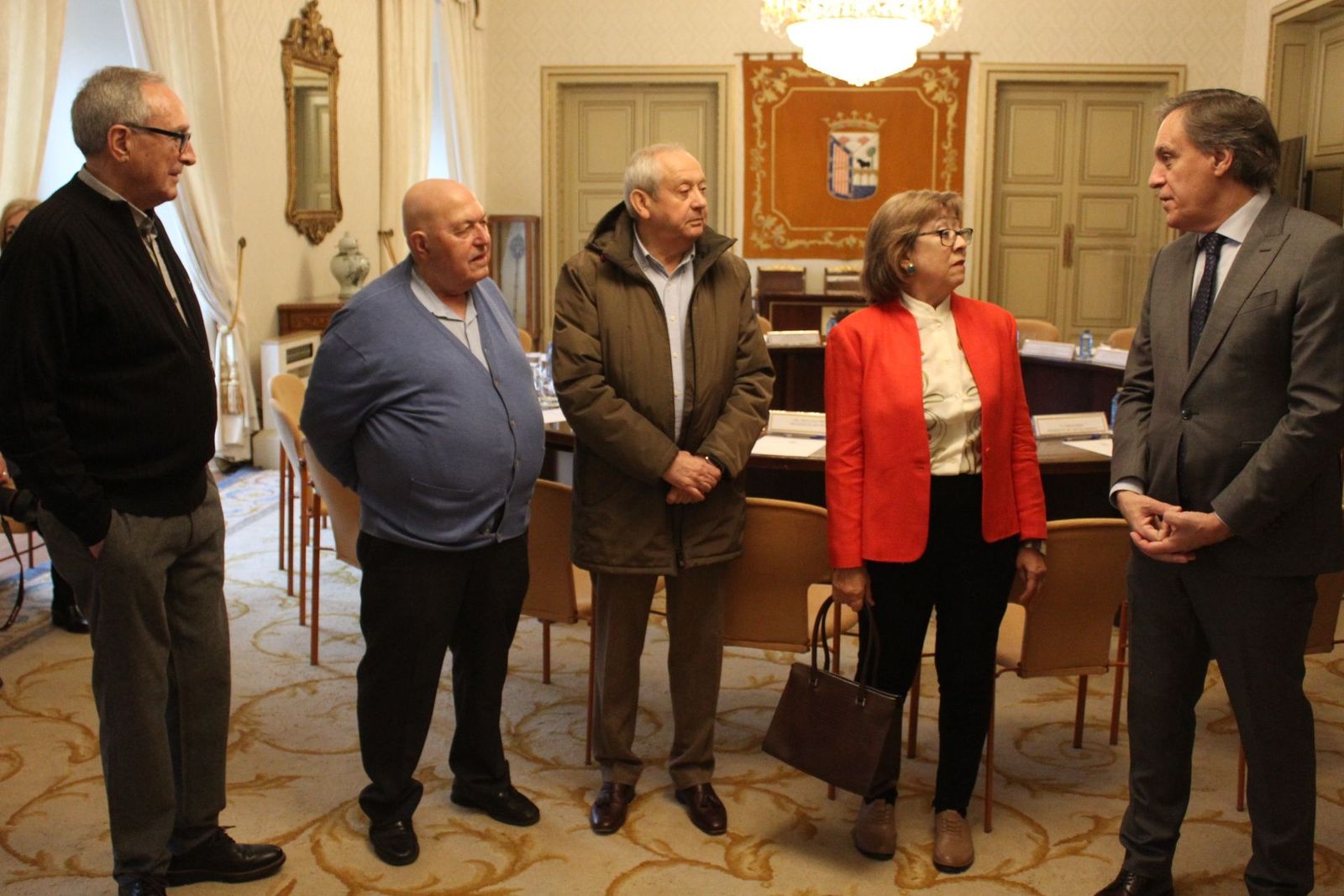 Inicio de la reunión para la defensa de las conexiones ferroviarias.