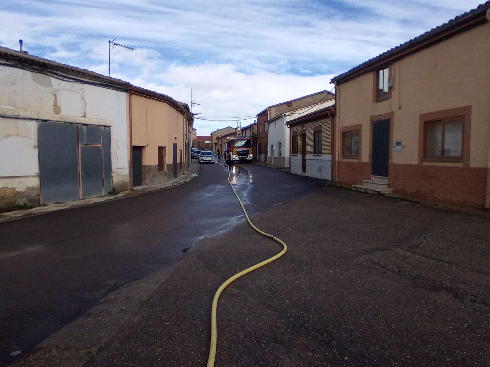 Arde el almacén de una vivienda en la localidad zamorana de El Perdigón 