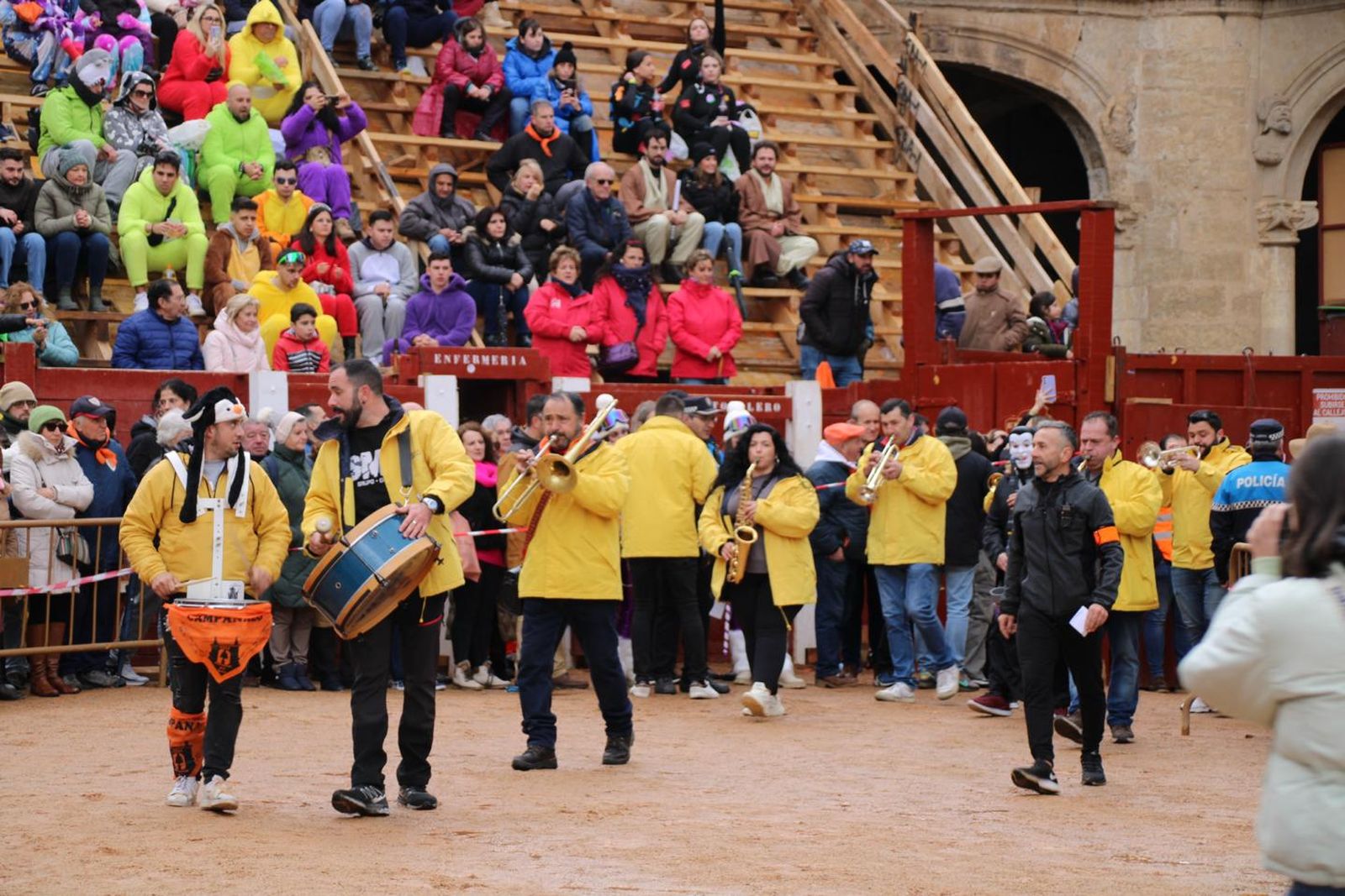 whatsapp-image-2024-02-10-at-16-04-38-4