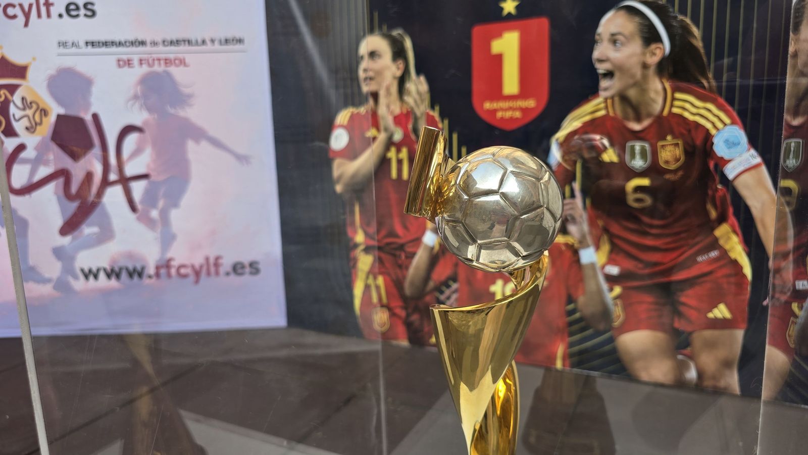 Encuentro con la Selección Nacional Femenina de la Real Federación Española de Fútbol