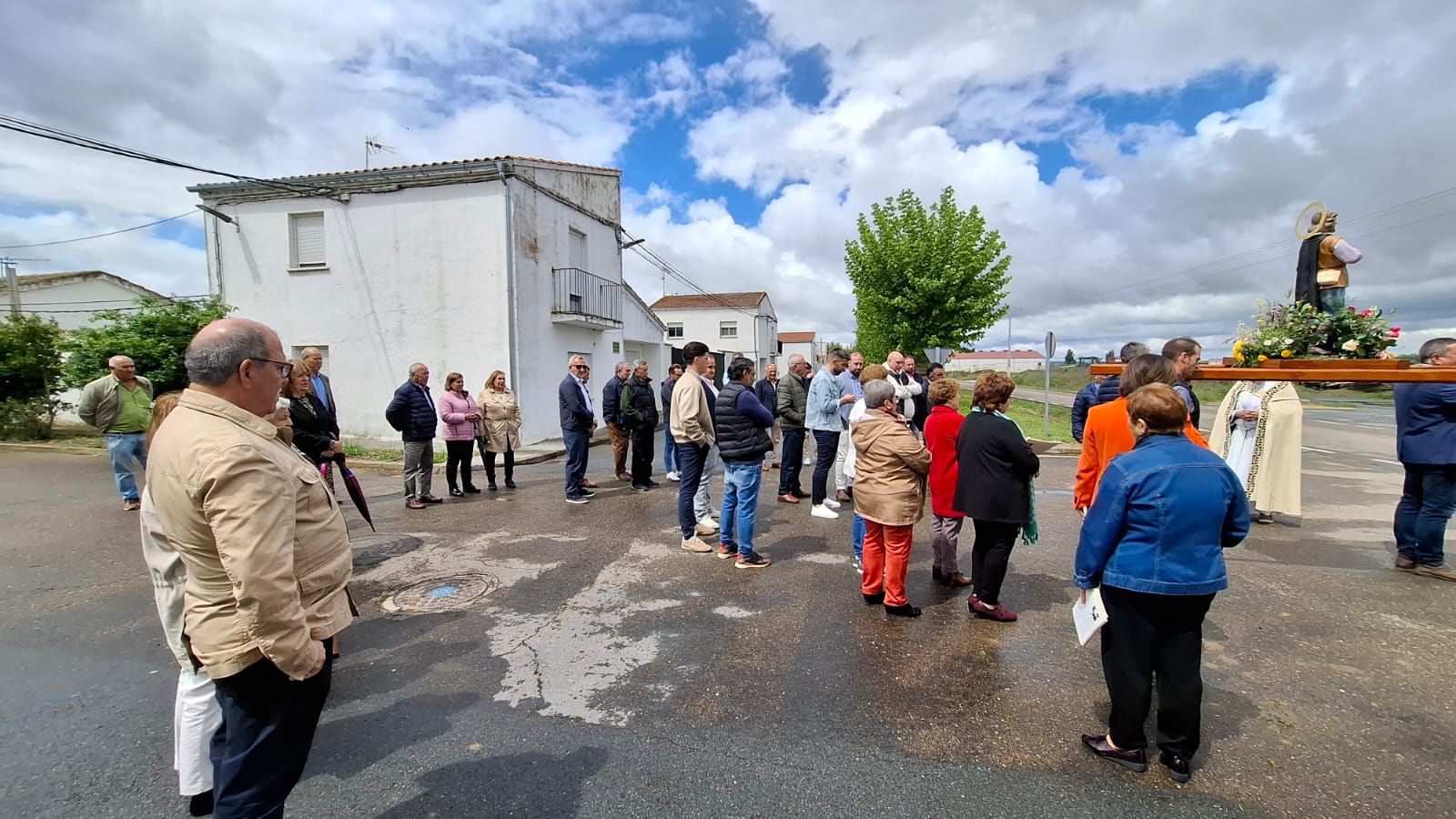 whatsapp-image-2025-05-15-at-13-11-16-1