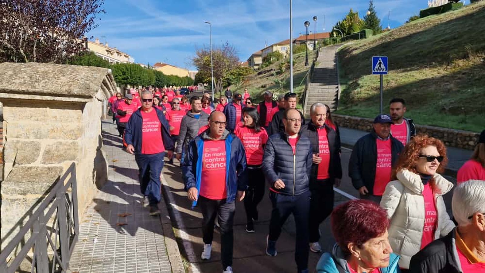 Marcha contra el cáncer Ciudad Rodrigo (5).jpeg