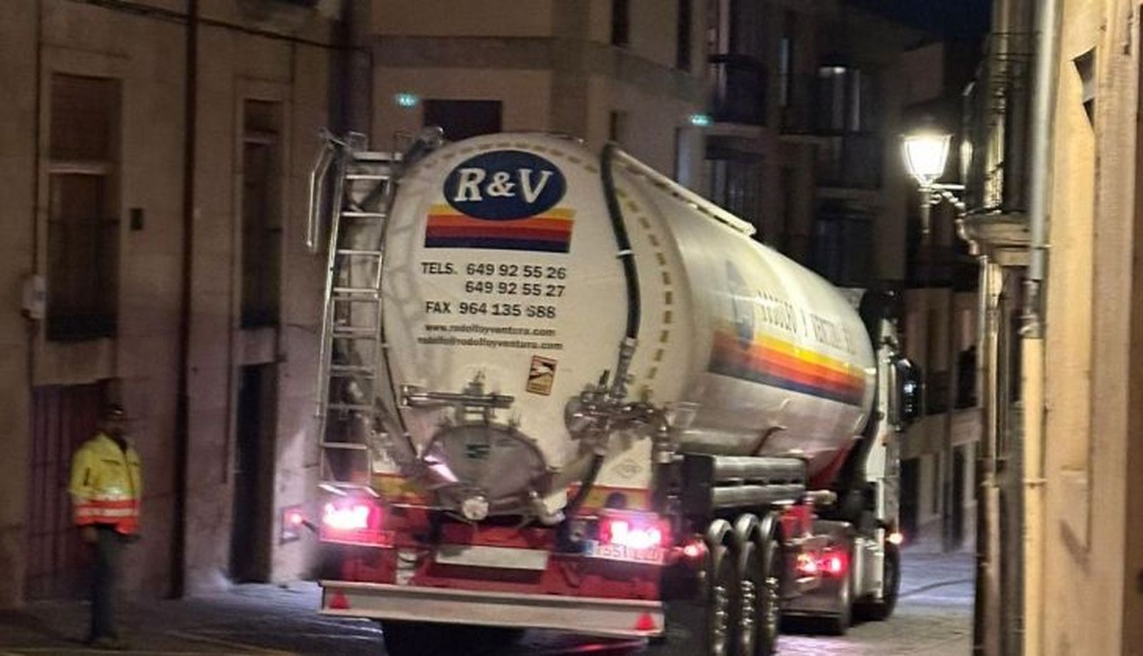 WhatsApp Image 2023 10 25 at 22.01.35