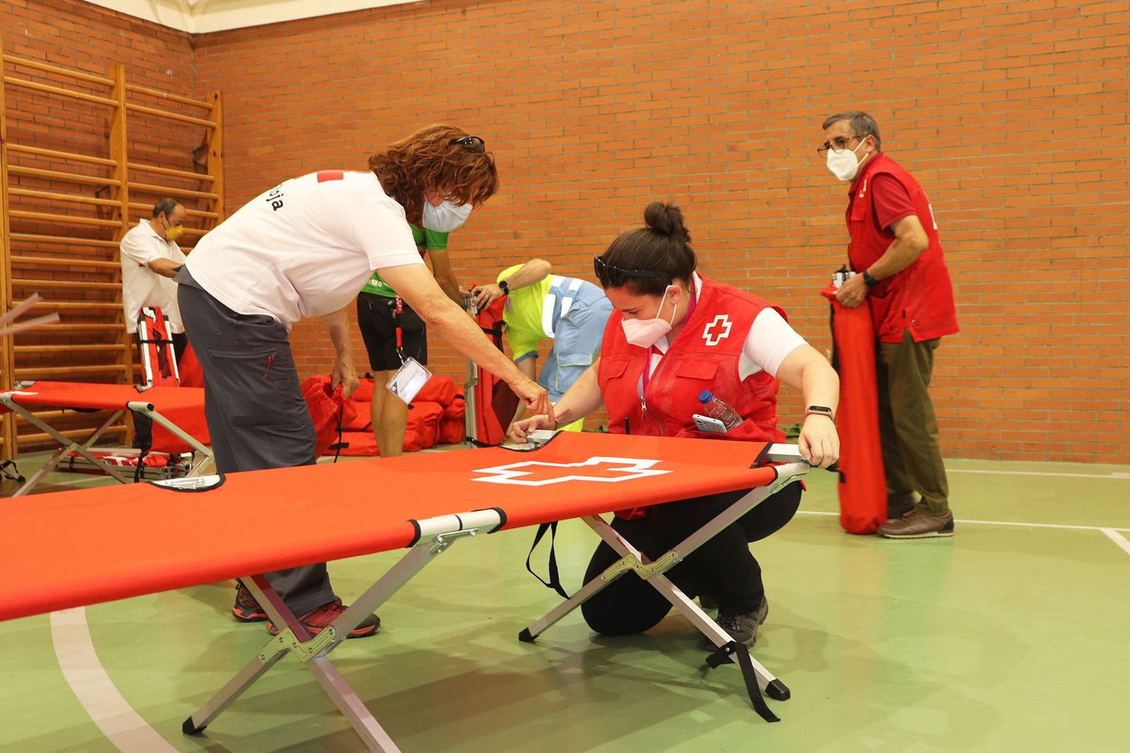 Cruz Roja presta apoyo en el incendio forestal de Figueruela de Arriba