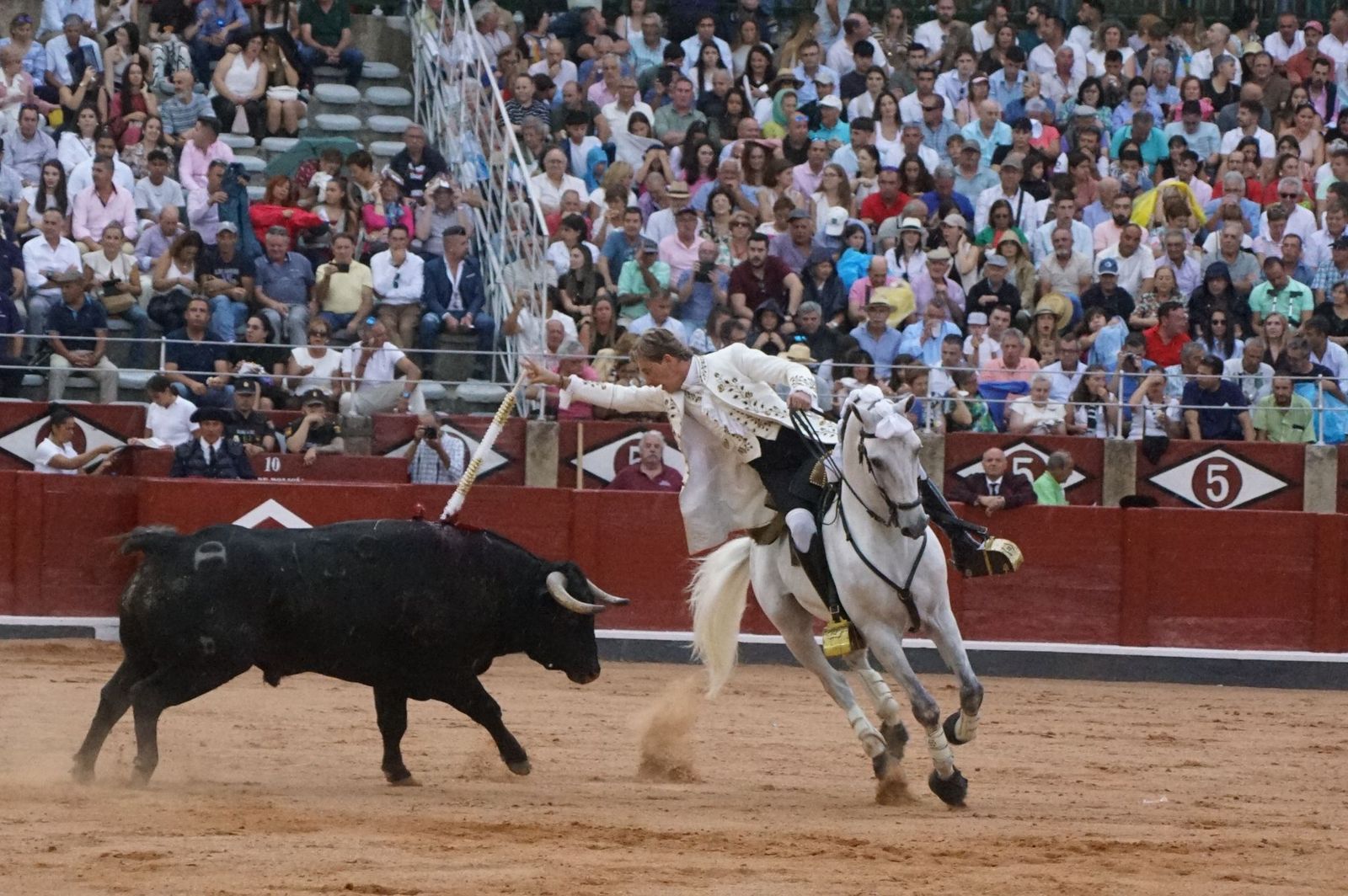 Exhibición de rejoneo en La Glorieta a cargo de Diego Ventura, Rui Fernandes y Sergio Galán