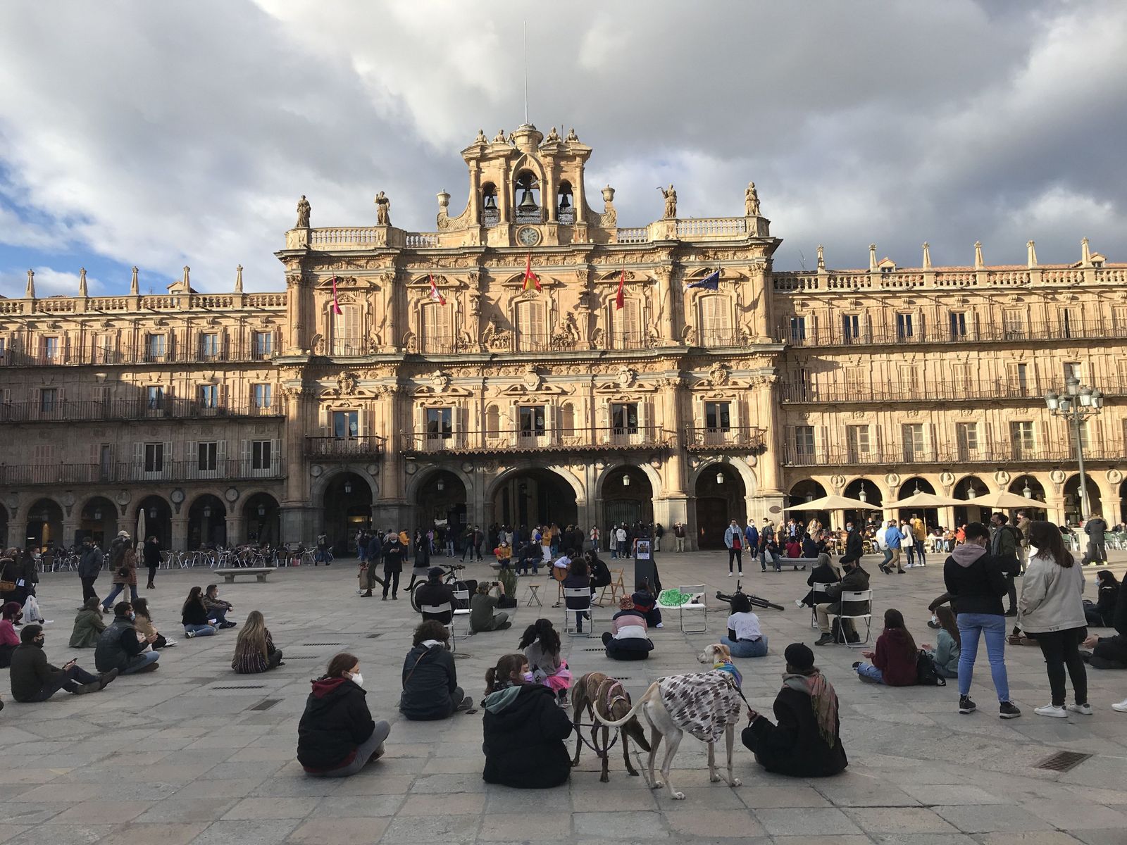 'Fridays For Future' celebra un "micro abierto" en la Plaza Mayor este viernes en una de sus acciones por el clima