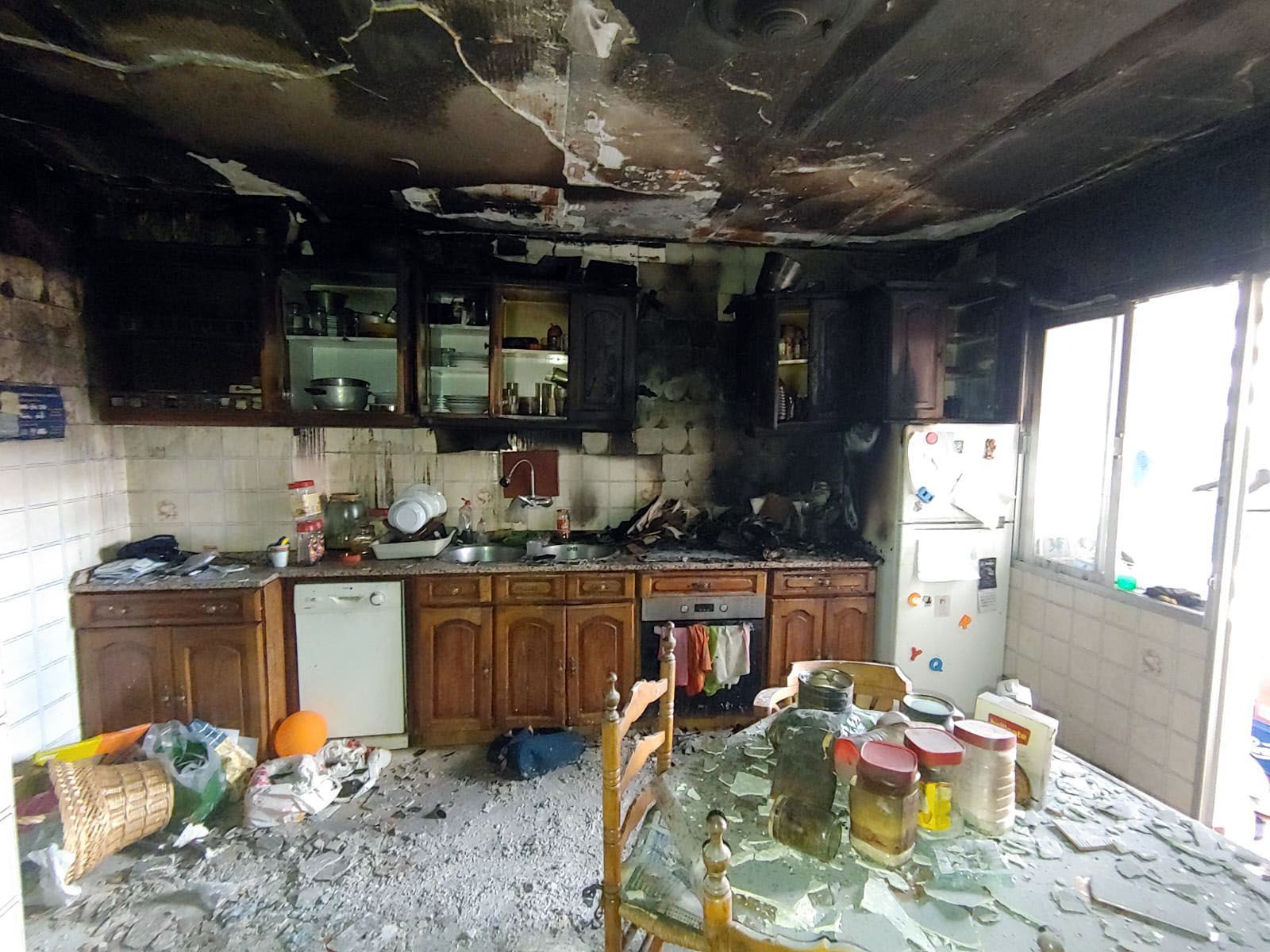 Incendio de una cocina en Ponferrada. Foto Bomberos de Ponferrada