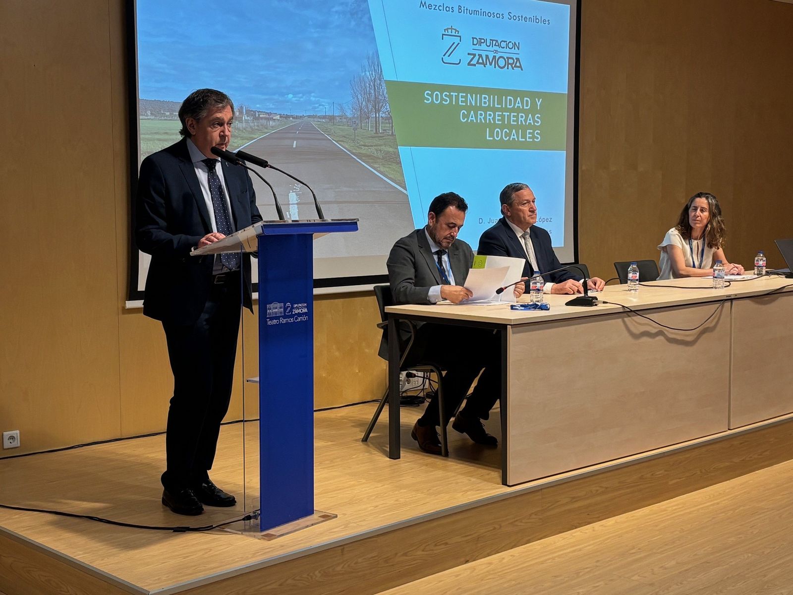 Castilla y León, pionera en sostenibilidad viaria con firmes más verdes y resilientes Castilla y León, pionera en sostenibilidad viaria con firmes más verdes y resilientes