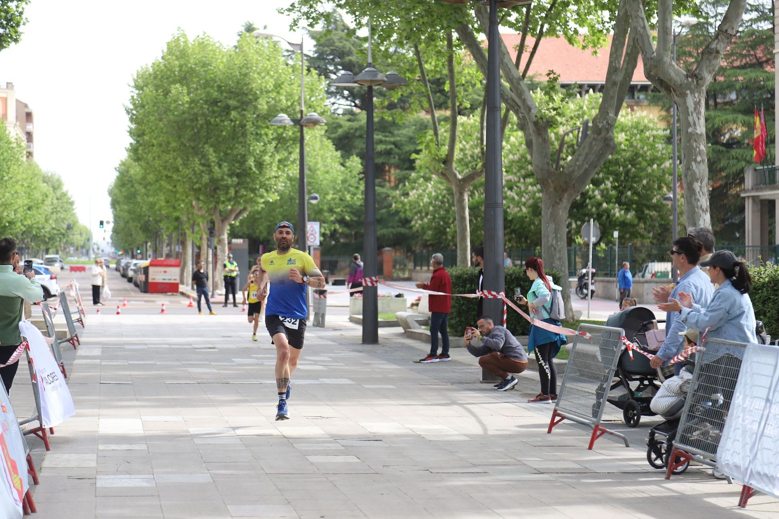 Carrera y marcha por el Día de Castilla y León en Zamora