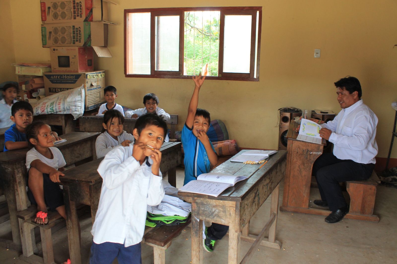 Proyecto educativo en Bolivia financiado con estas ayudas en 2019