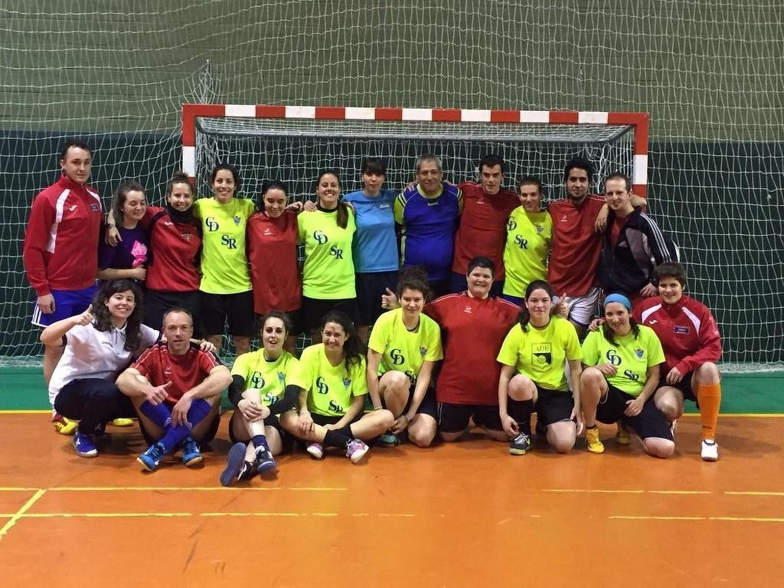 El San Roque realiza un entrenamiento con el Club Deportivo Adas