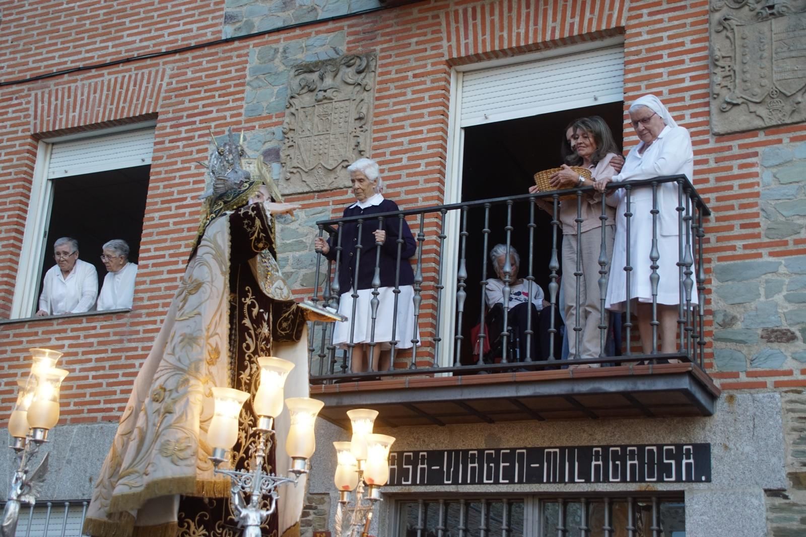 Procesión de Santa Teresa en Alba 2025 (60).jpeg