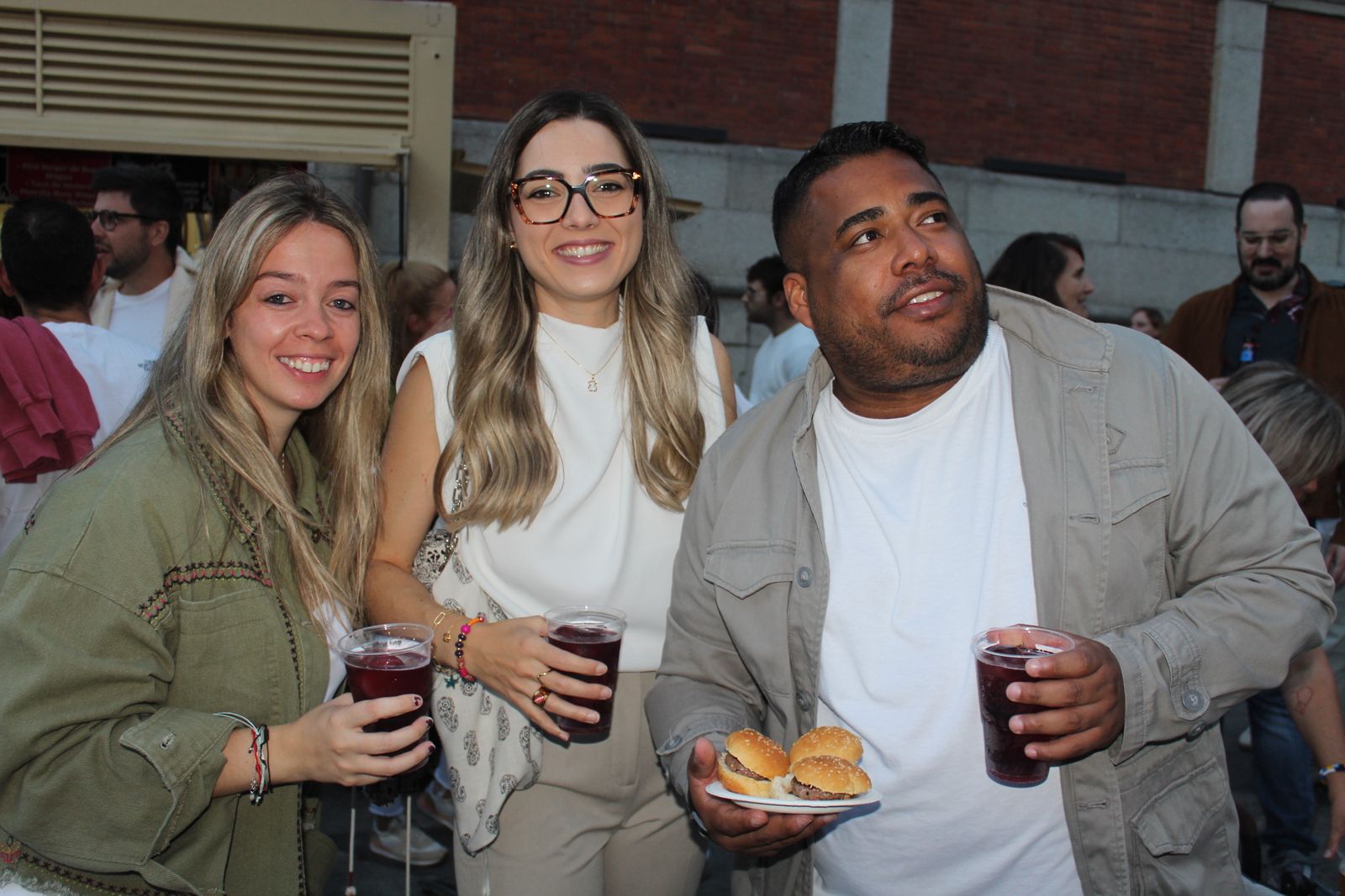 Ambiente en la Feria de Día en la tarde de este jueves