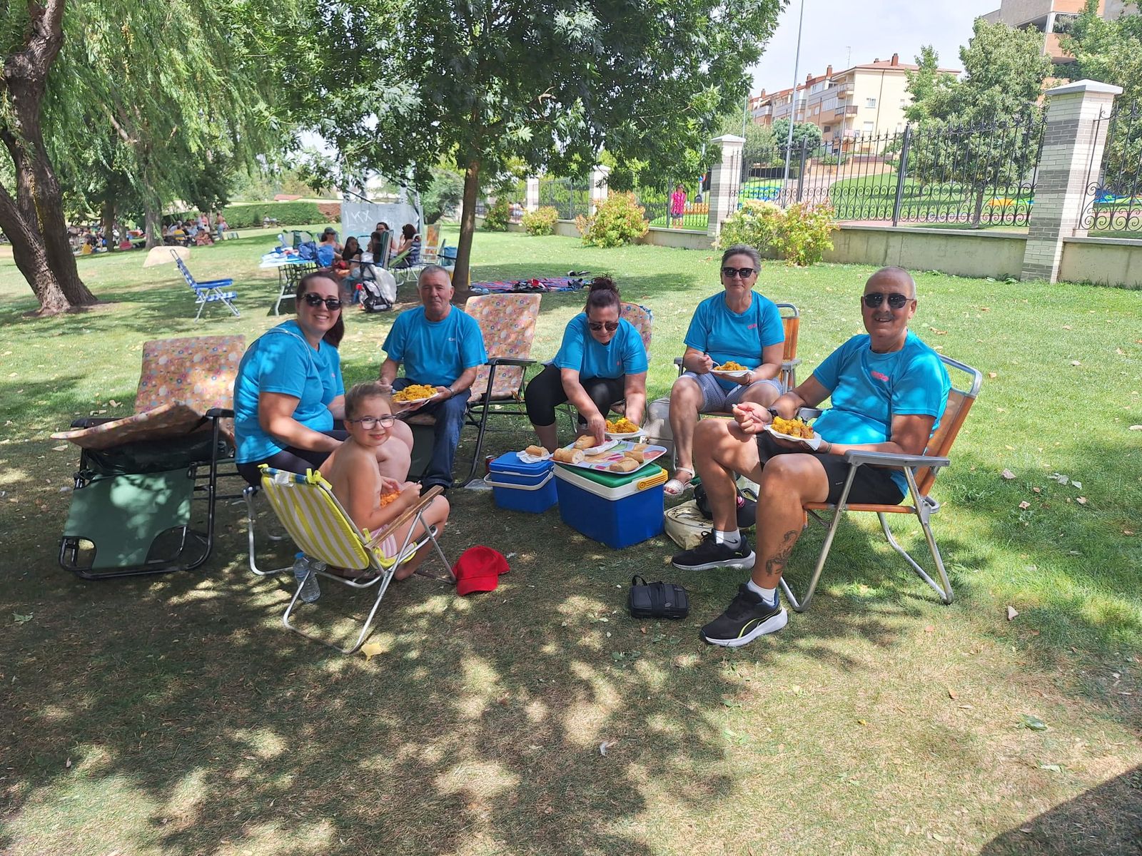 La paella y la sangría de Carbajosa de la Sagrada reúne a 1.500 personas