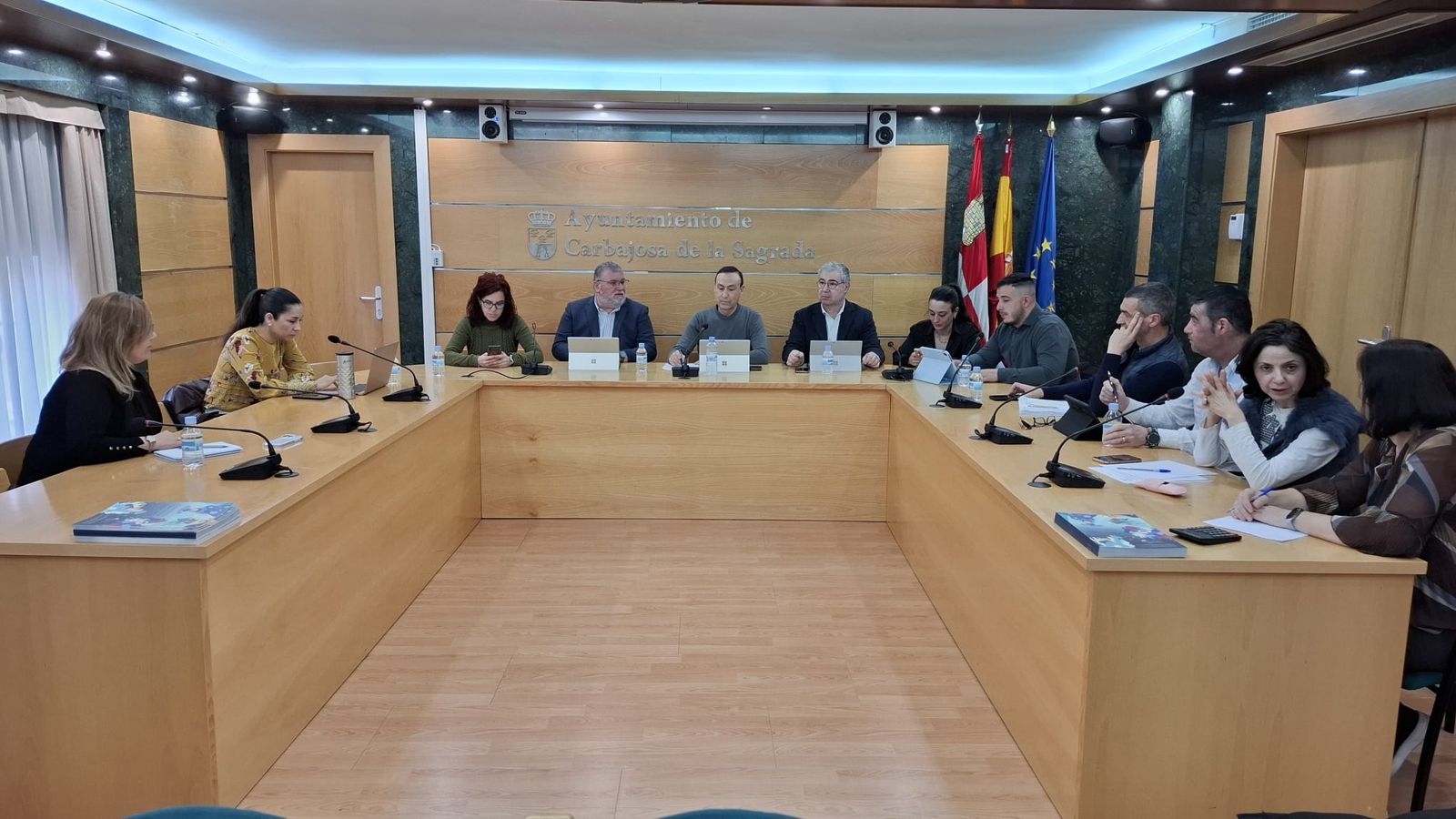 Pleno Extraordinario del Ayuntamiento de Carbajosa de la Sagrada del 16 de abril