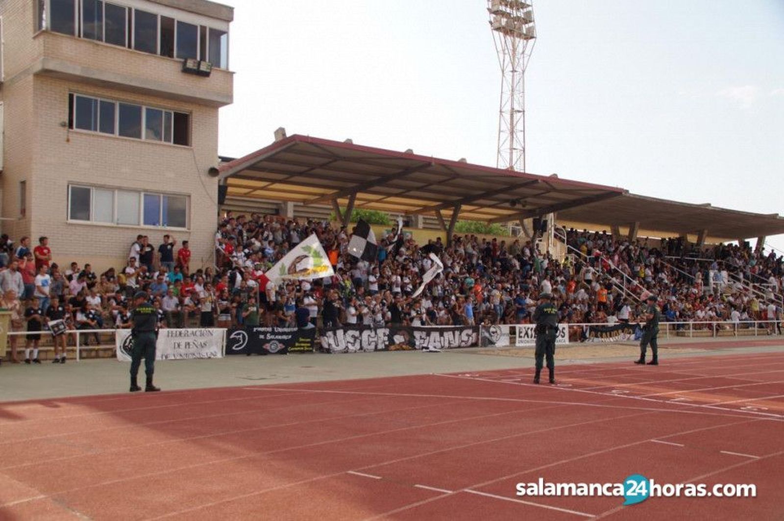 AFICIÓN USCF VS REAL B