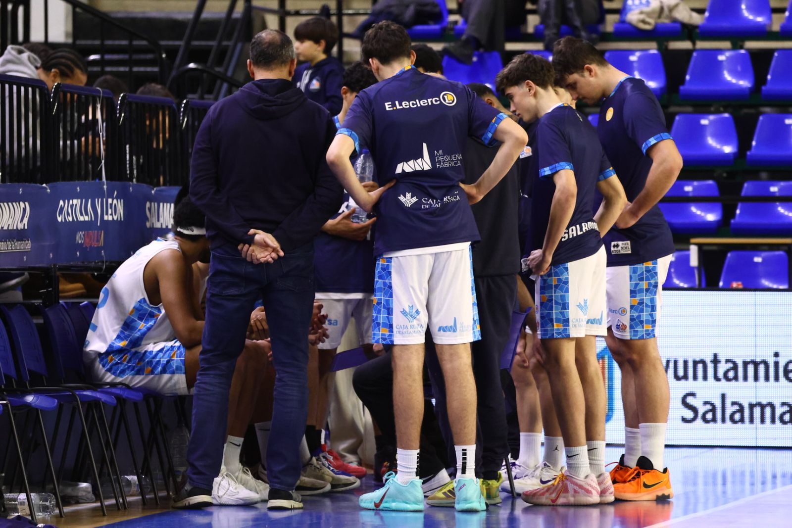 Perfumerías Avenida - CB Rosalía