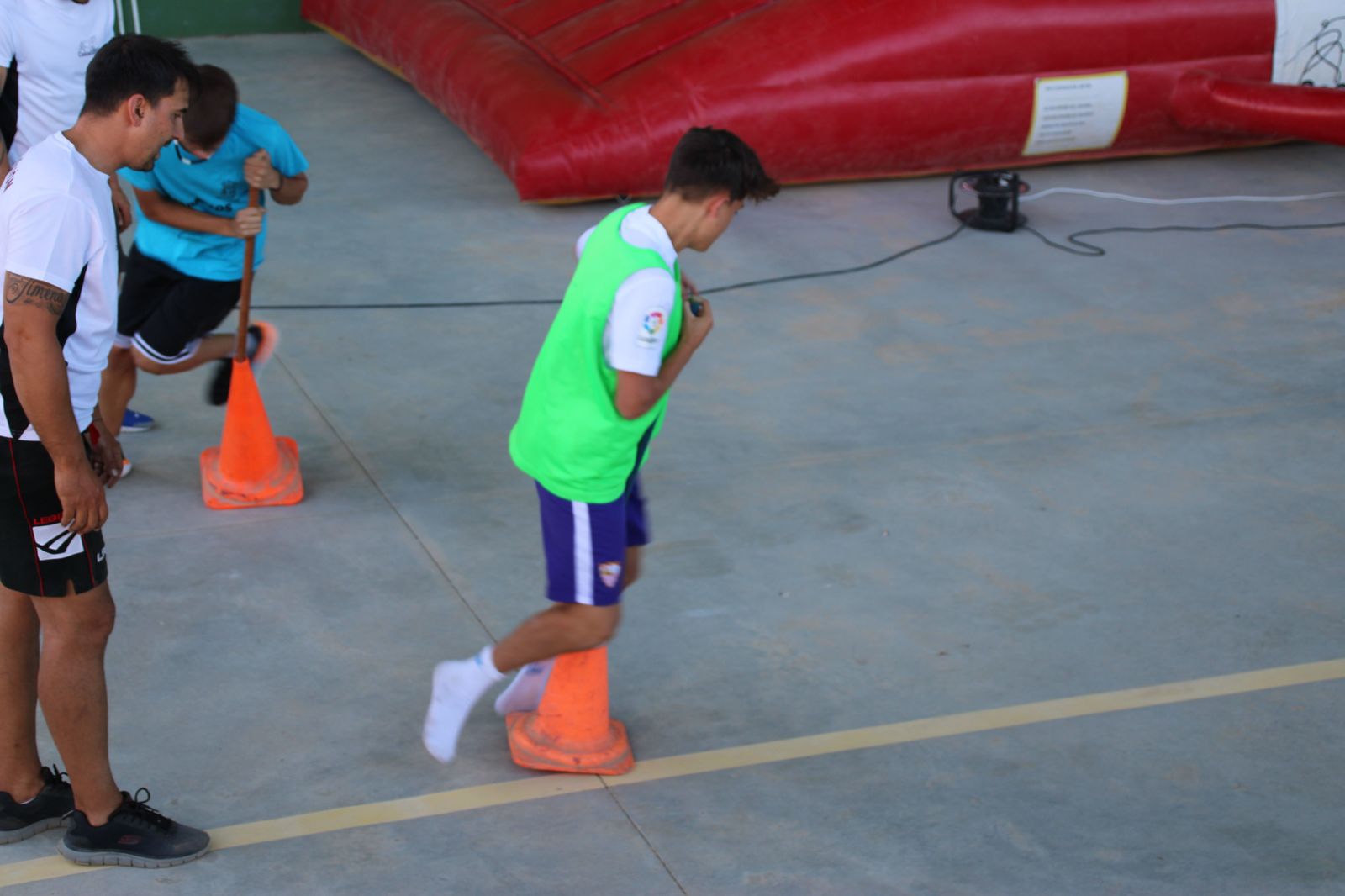 humor-amarillo-en-castellanos-de-moriscos-58