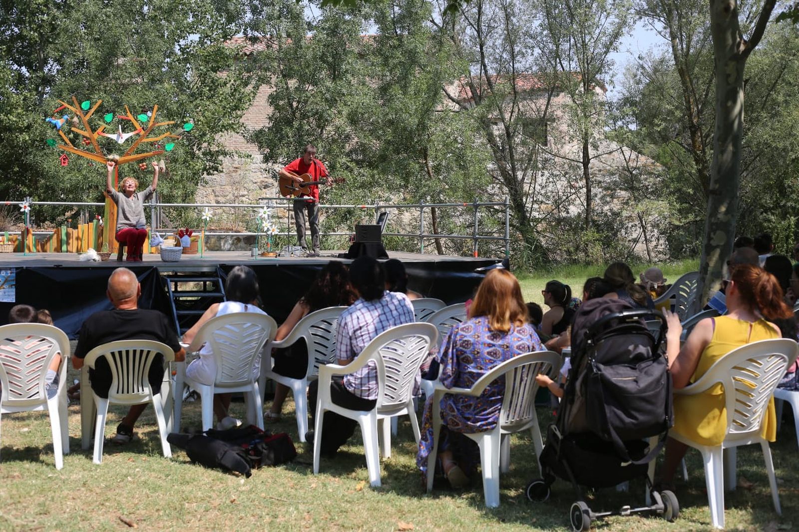 Un espectáculo en las aceñas de Cabañales. Archivo