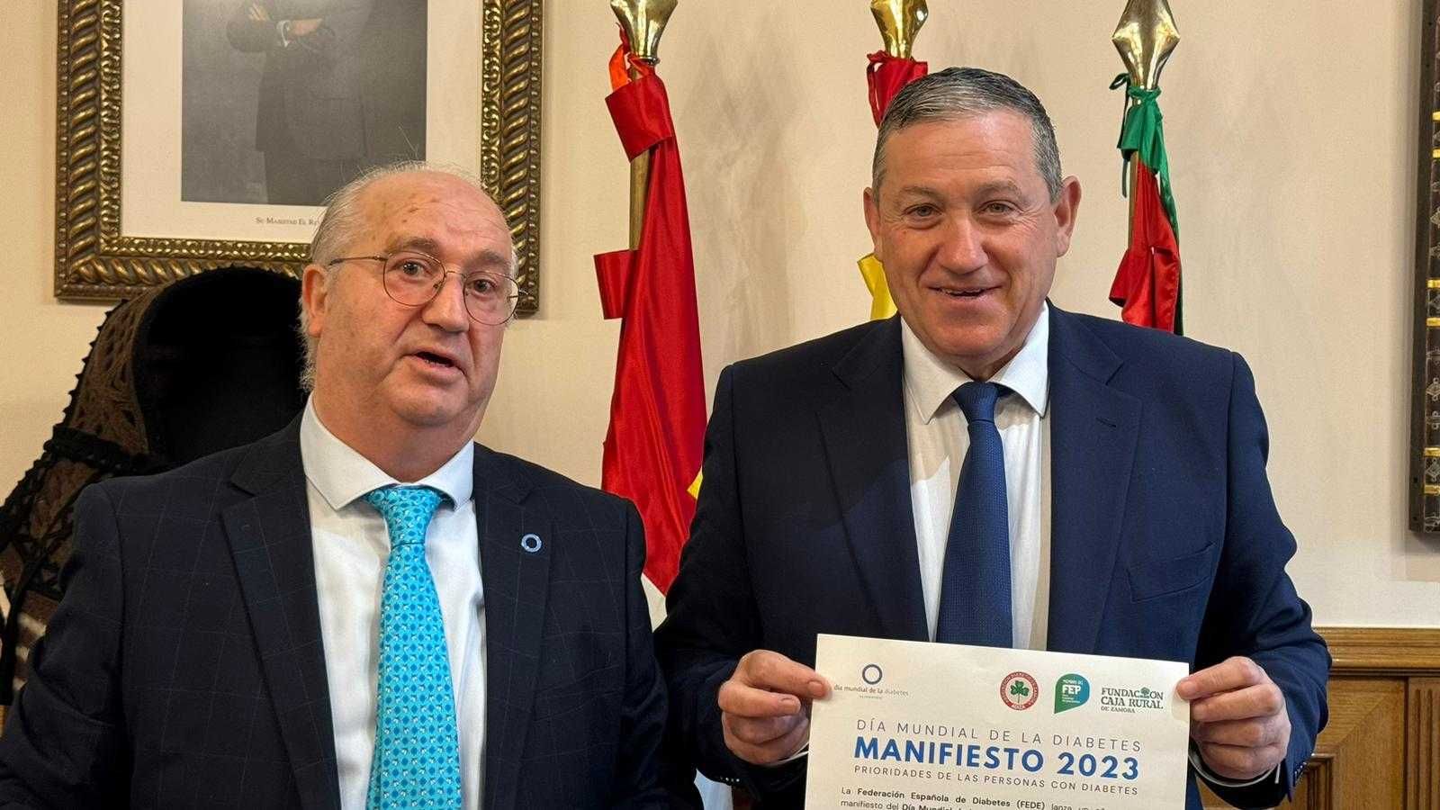 Javier Faúndez recibe al presidente de ADIZA, Eusebio Pérez Javier Faúndez recibe al presidente de ADIZA, Eusebio Pérez