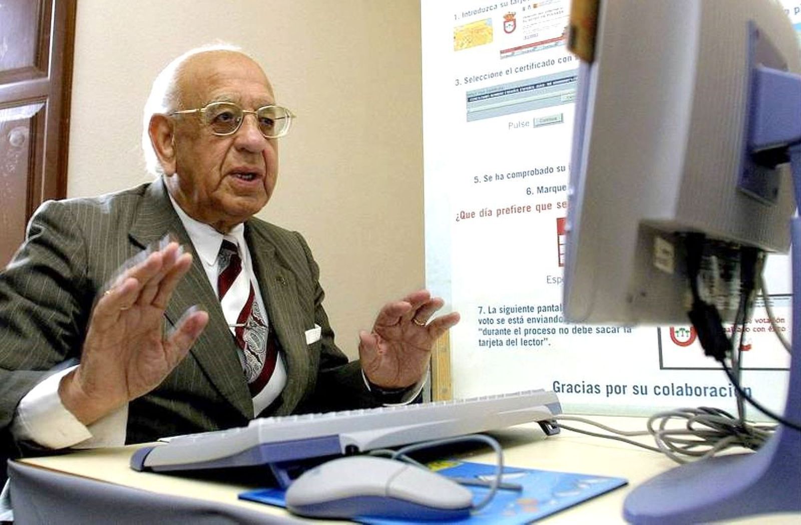 Usuario del servicio senior de atención a mayores de Telefónica