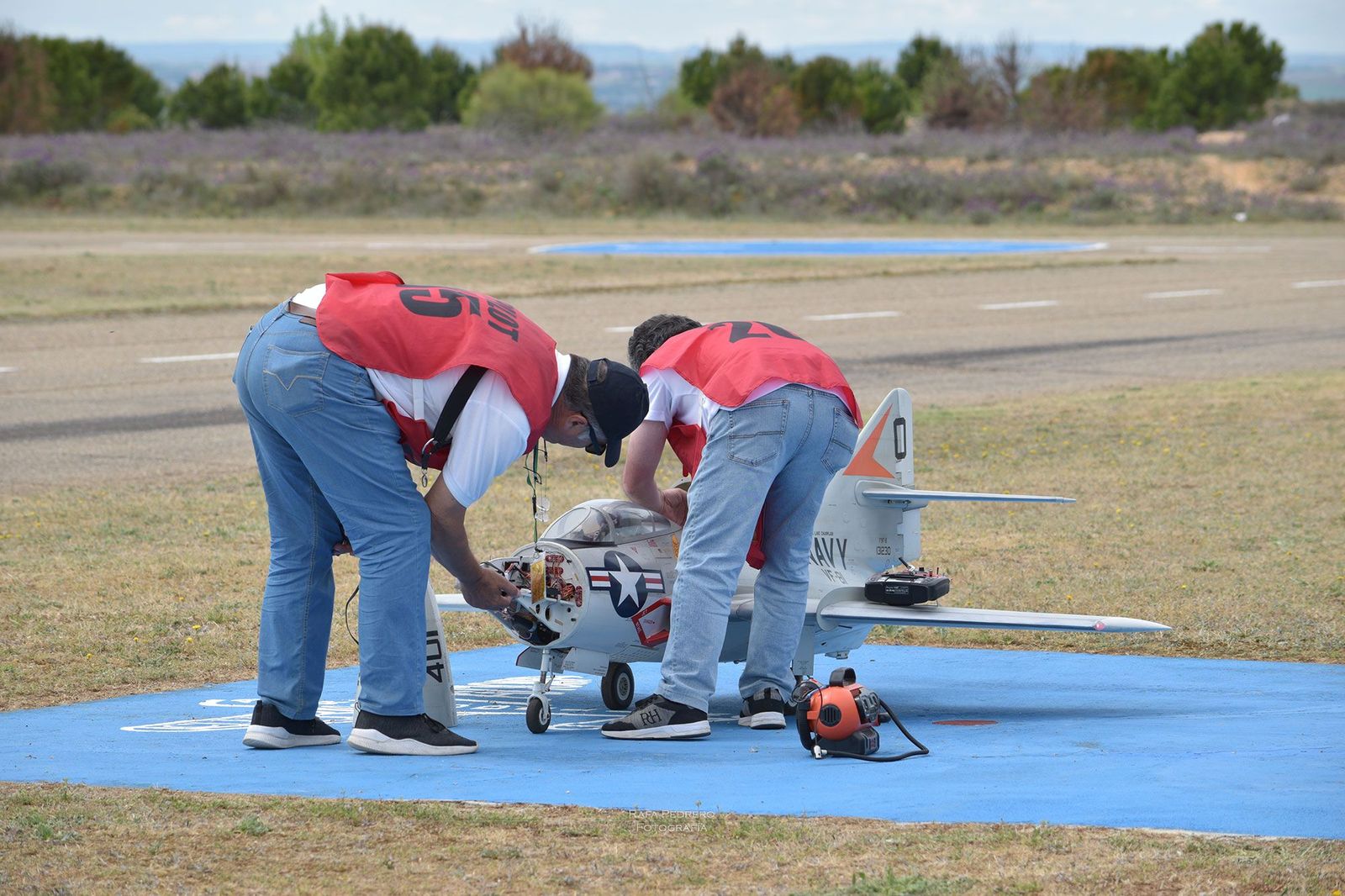 El aeromodelismo toma el cielo zamorano. Foto Rafa Pedrero (2)