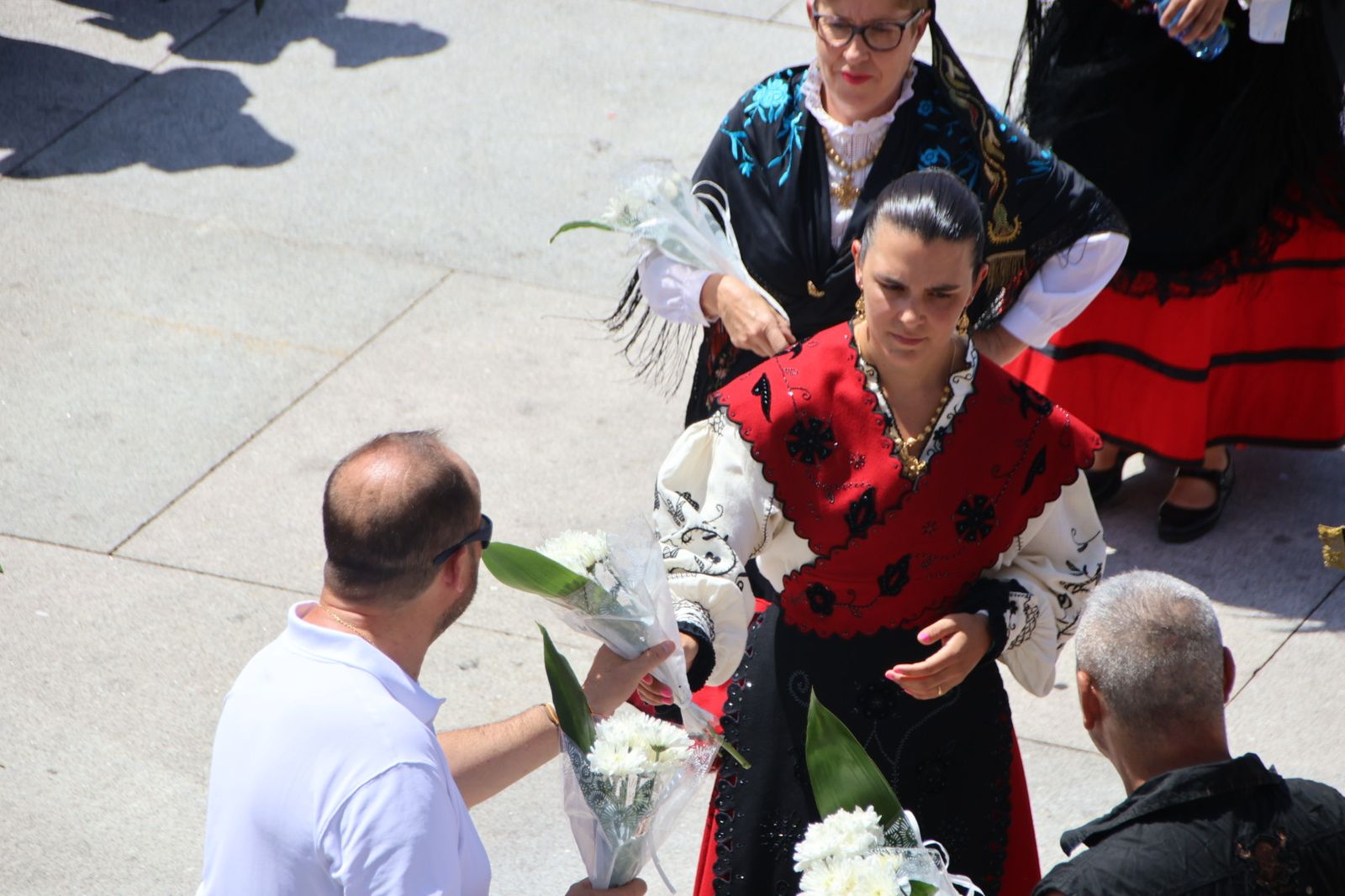 Procesión y ofrenda floral en honor de Nuestra Señora de la Asunción en Guijuelo